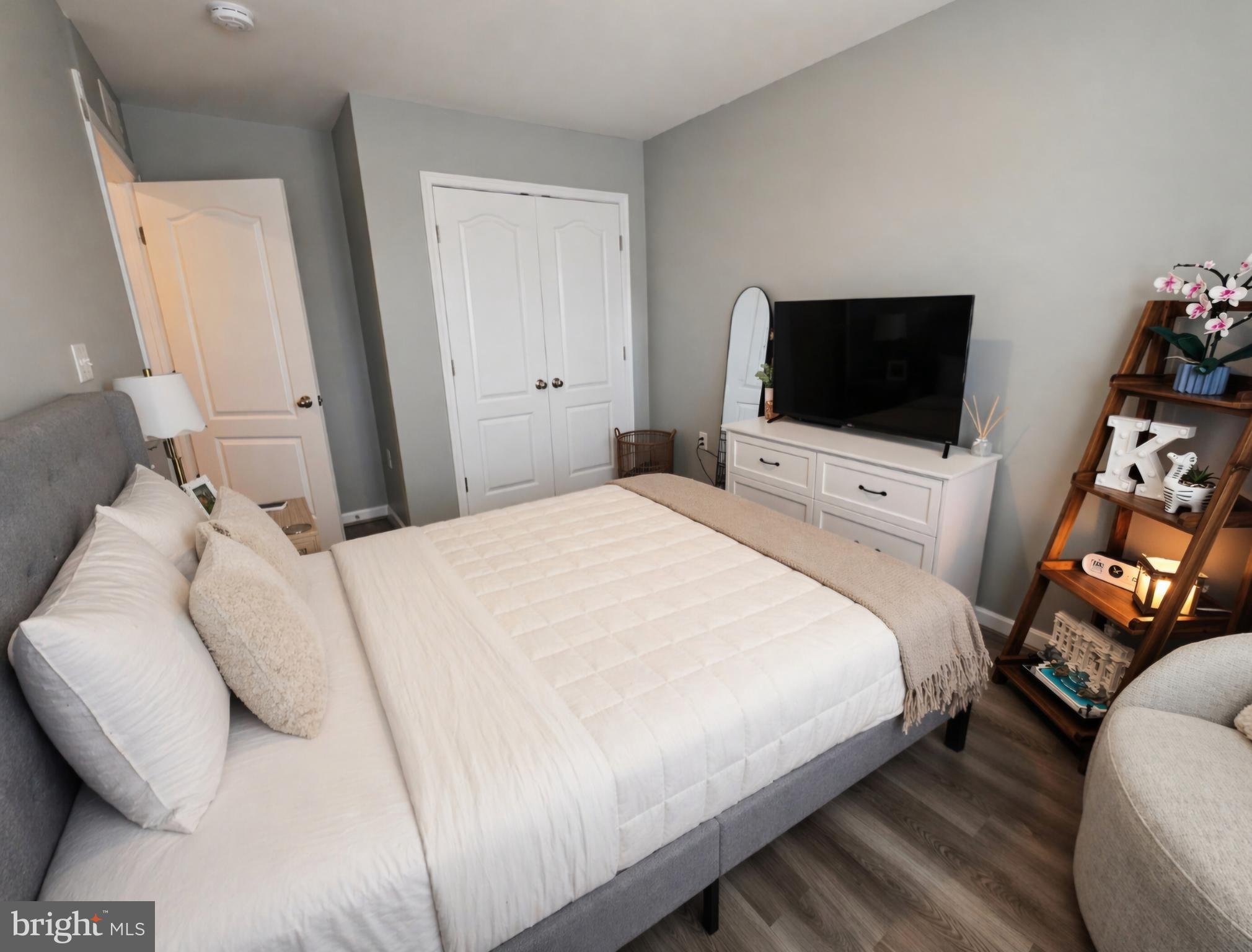 ARCHERS ROCK - Residential