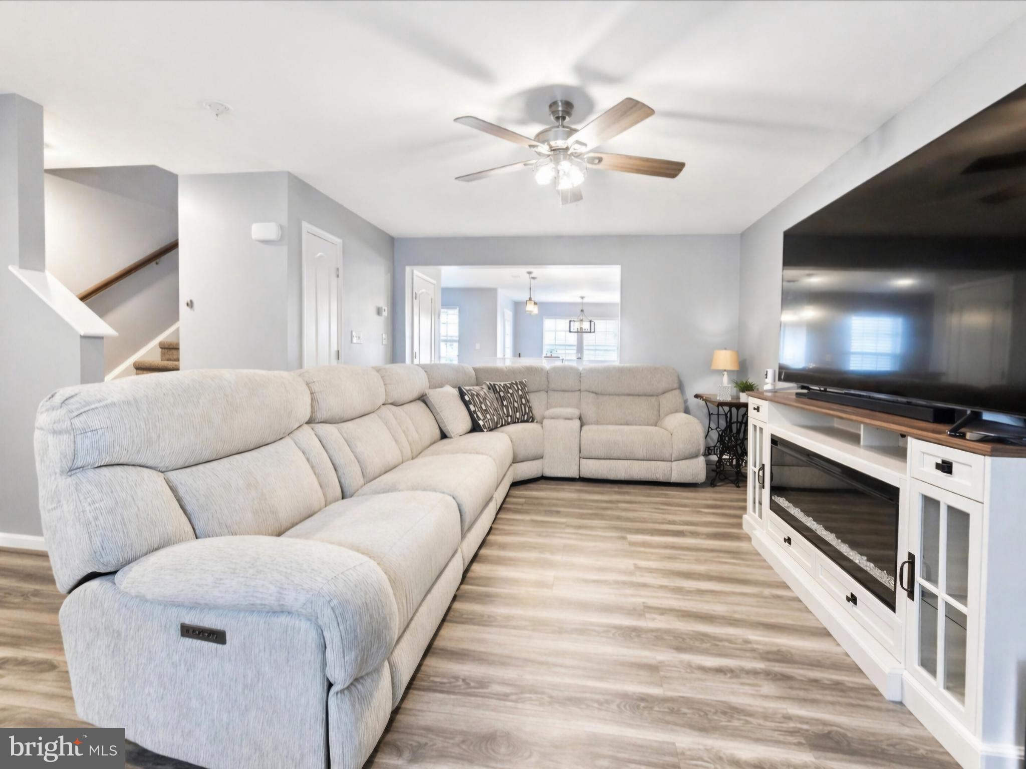 ARCHERS ROCK - Residential