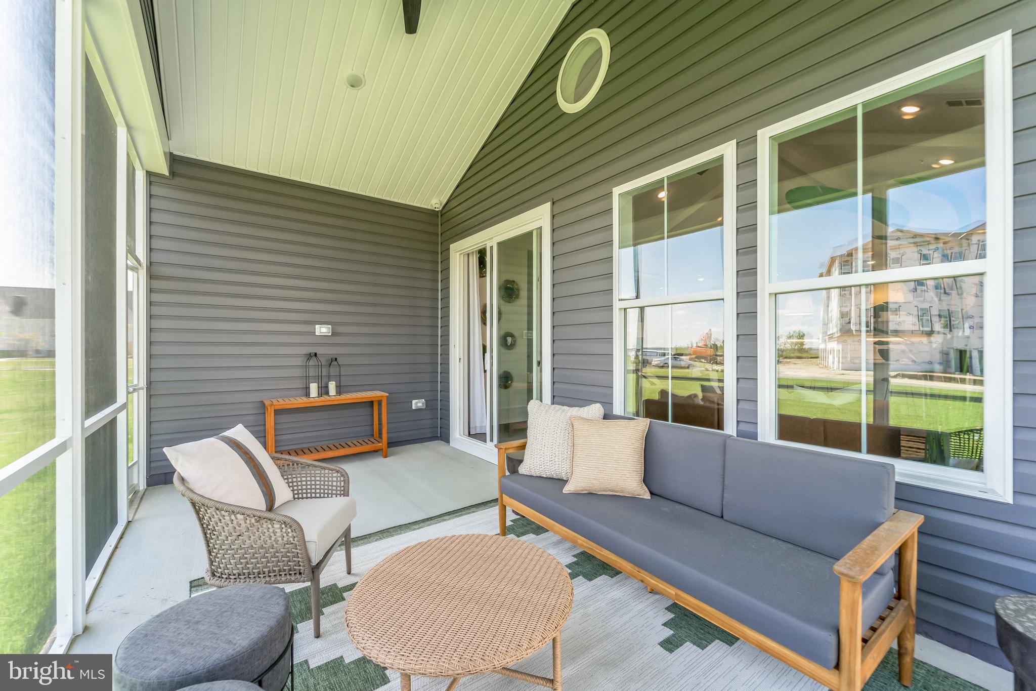 FOUR SEASONS AT KENT ISLAND - Residential