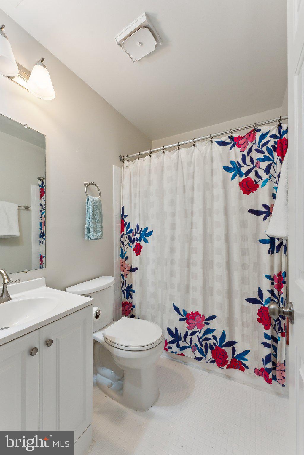 HUNTINGTON AT MT VERNON - Residential