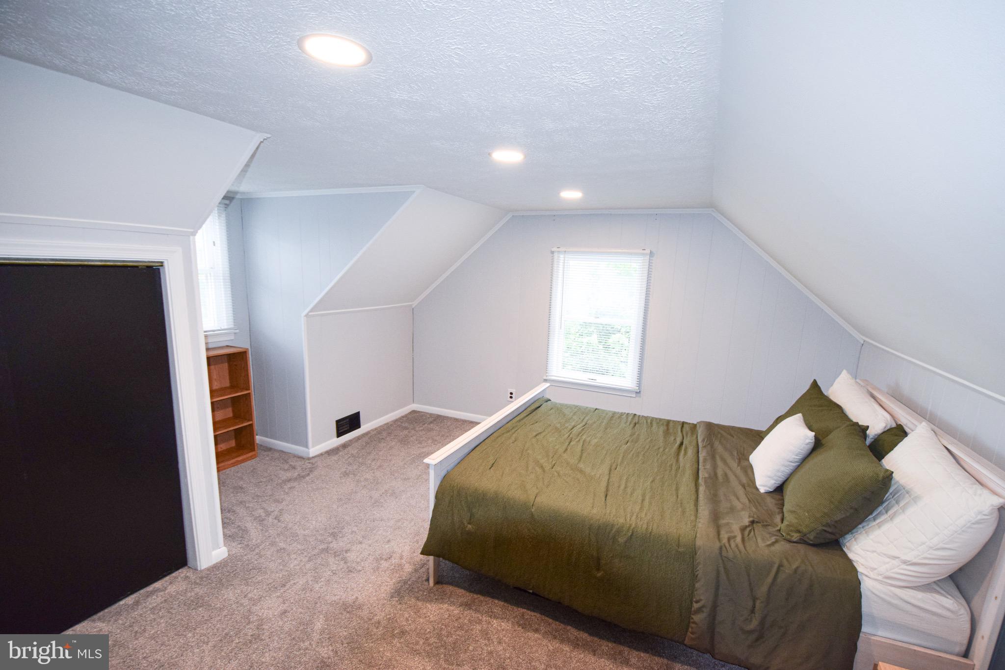 ROSEDALE - Residential