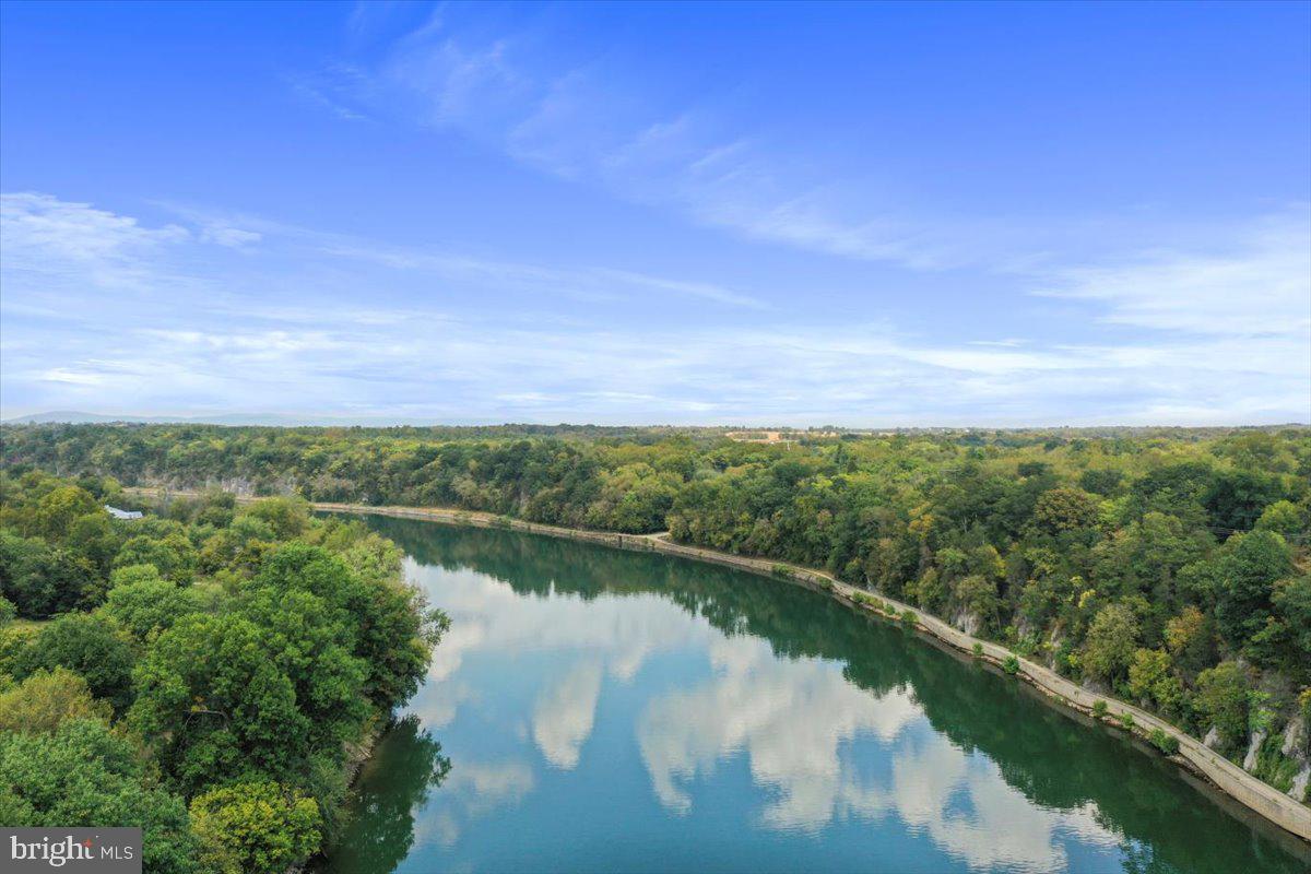 POTOMAC GLEN - Residential