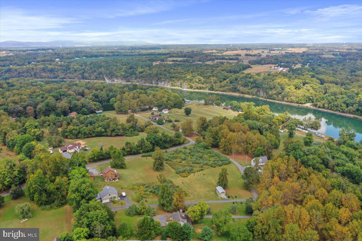 POTOMAC GLEN - Residential