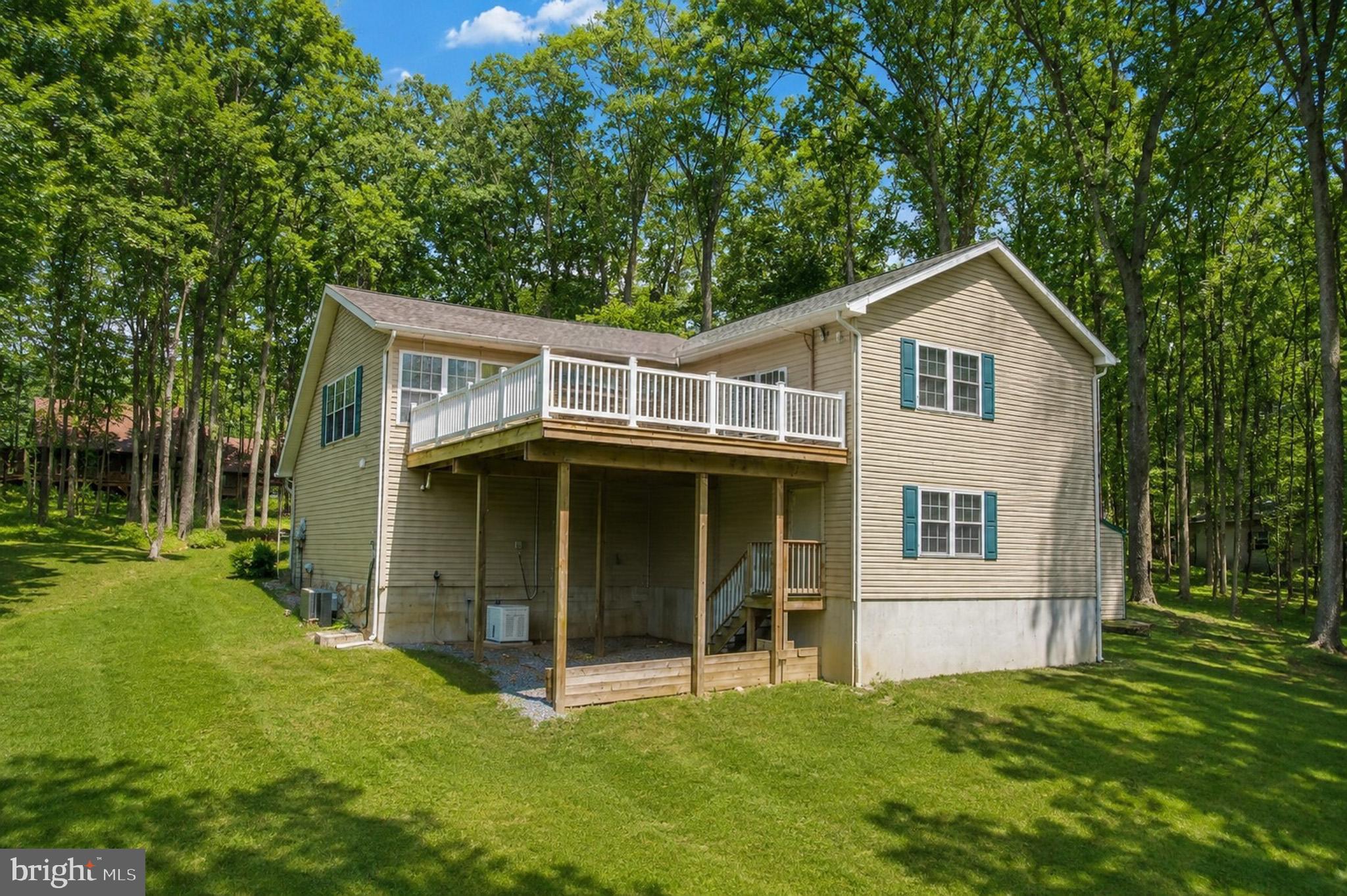 SANG RUN RD - Residential