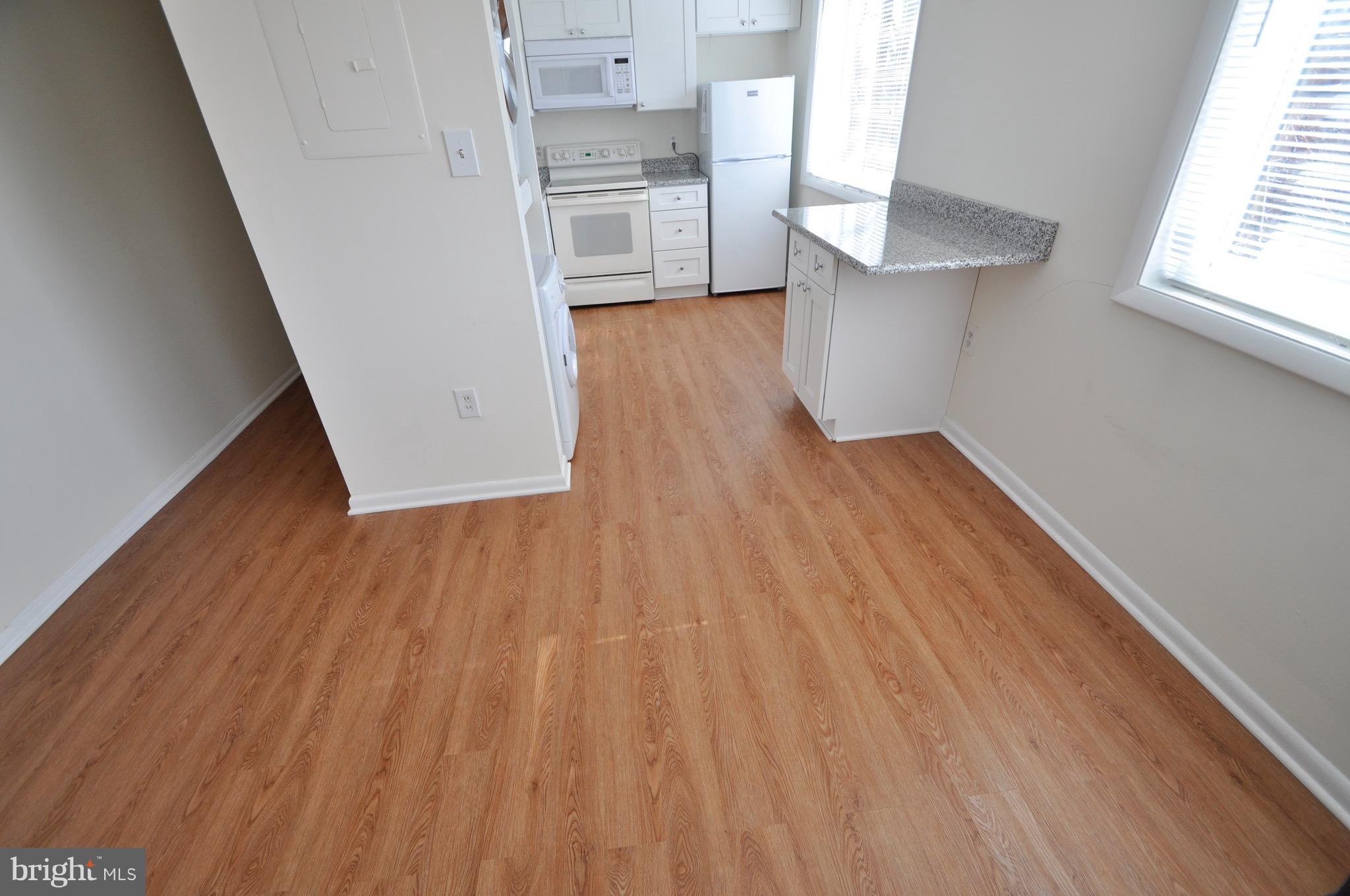 BOLLING BROOK - Residential Lease