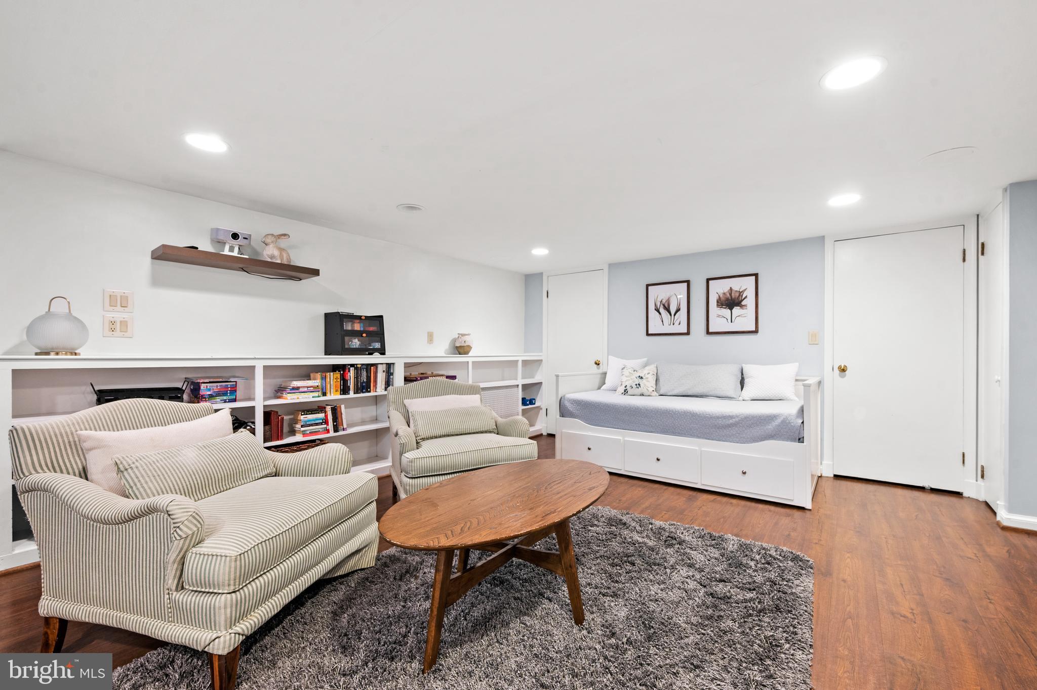 CHEVY CHASE TERRACE - Residential