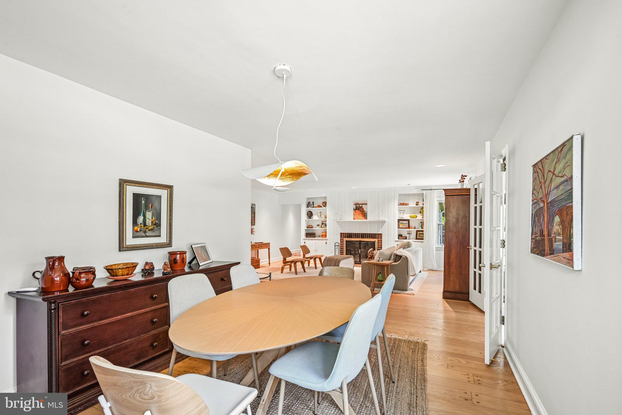 COLONIAL VIL - Residential