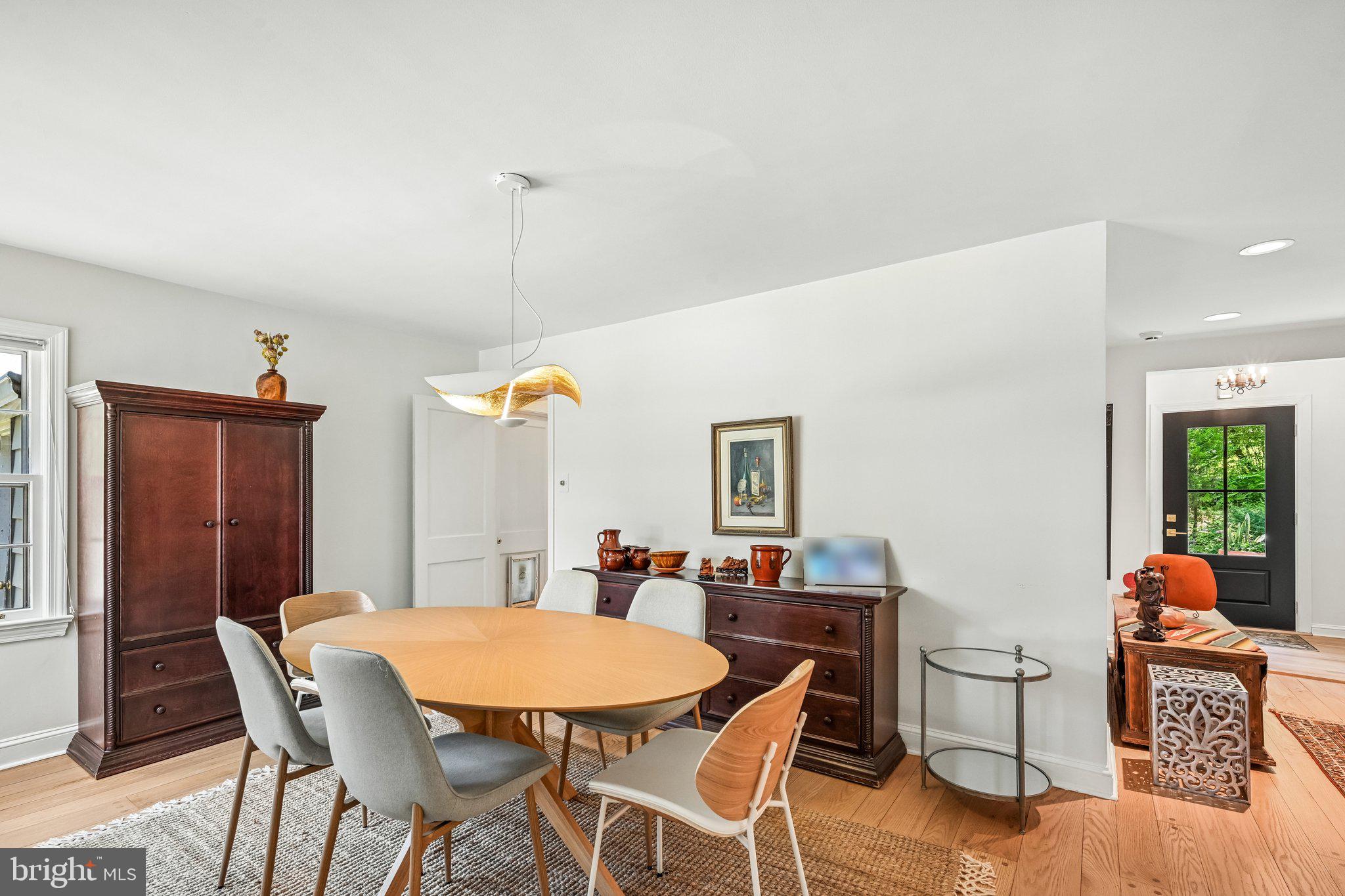 COLONIAL VIL - Residential