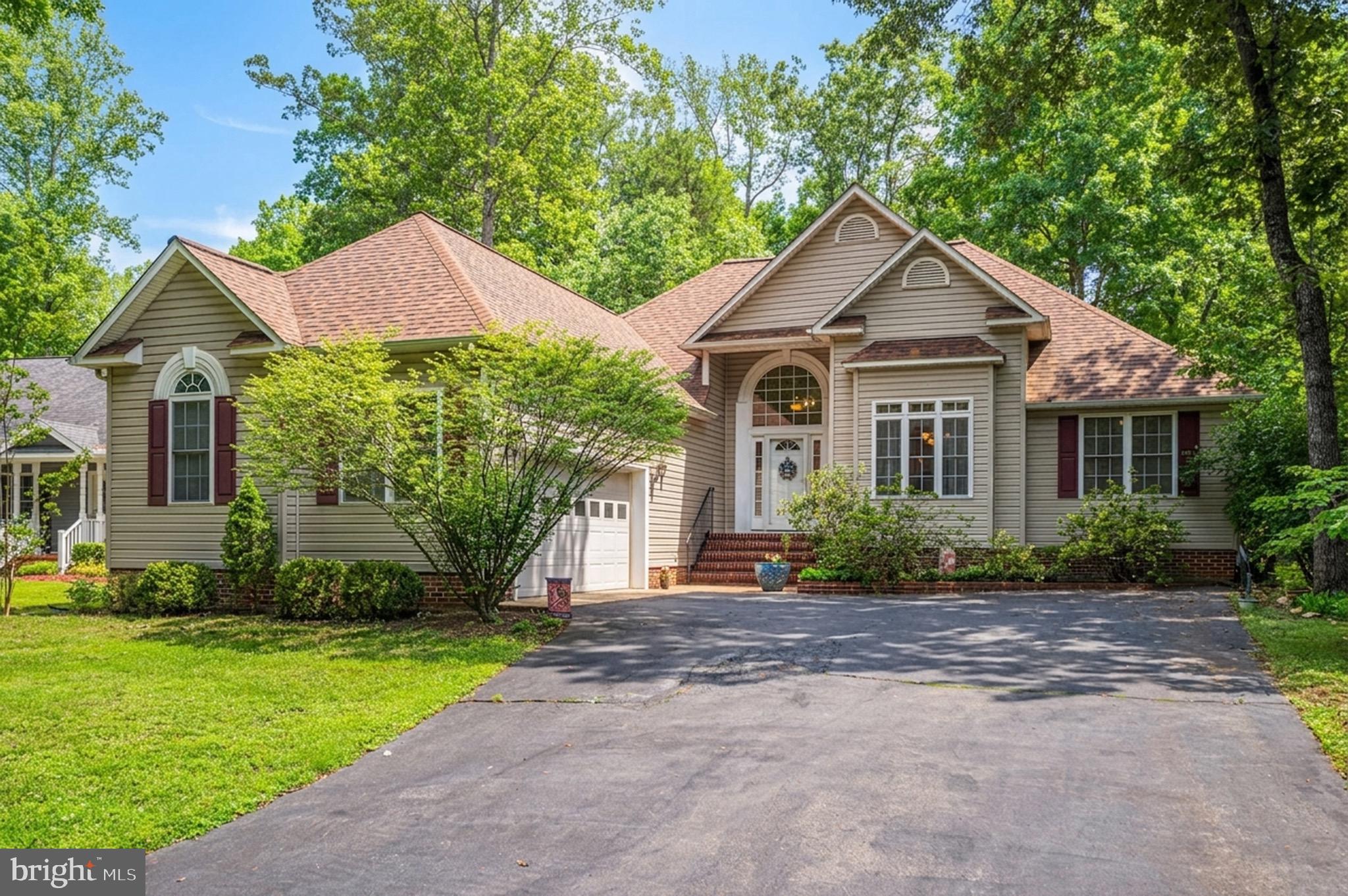 LAKE OF THE WOODS - Residential