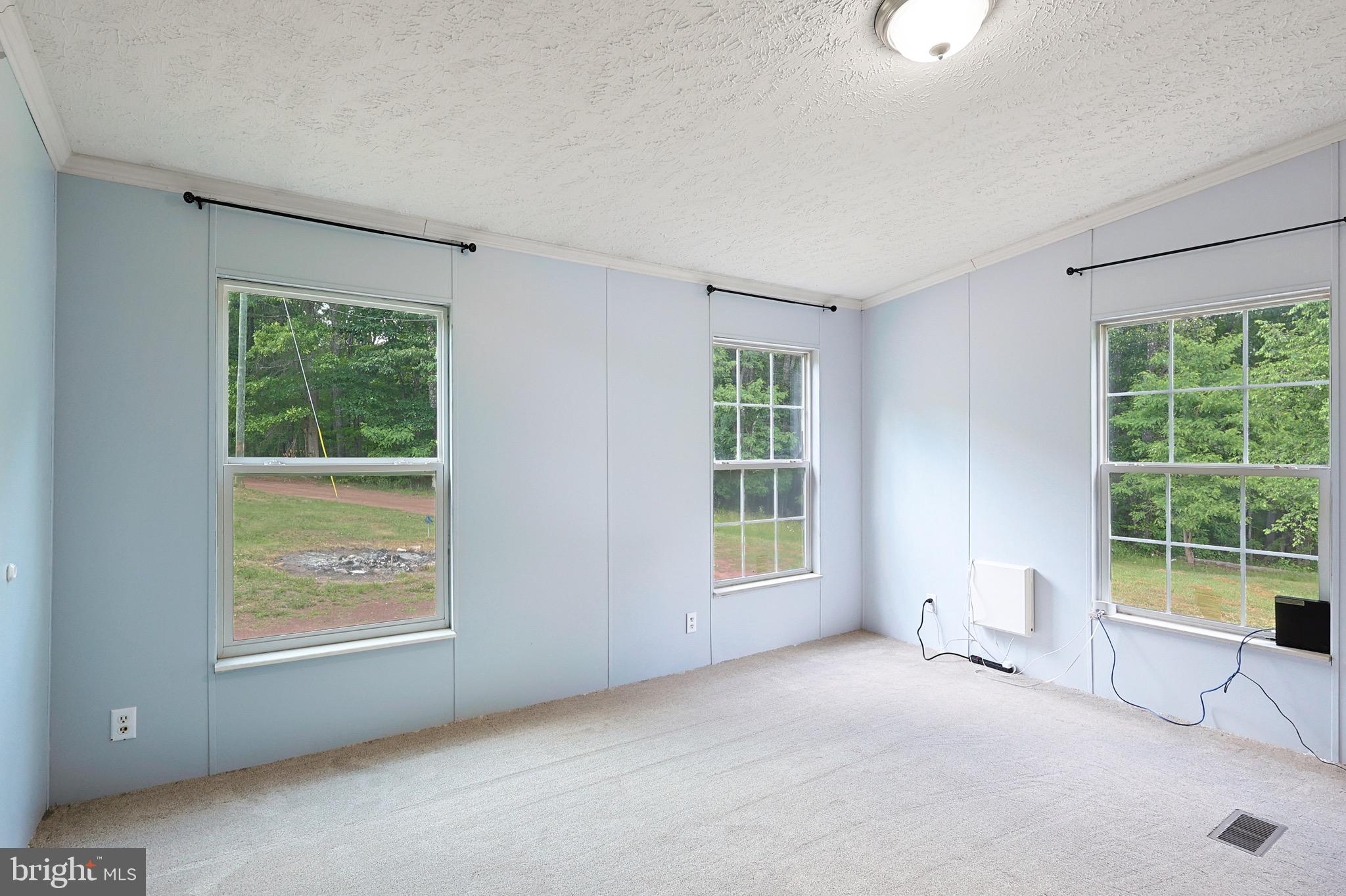 QUAKER WOODS - Residential
