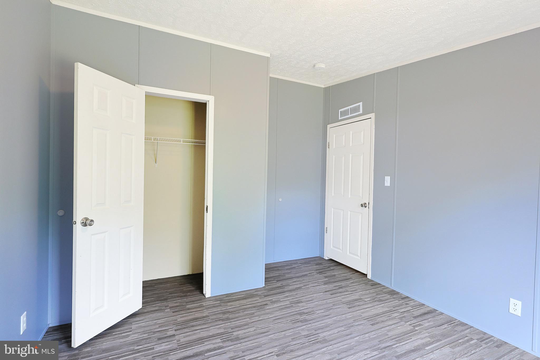QUAKER WOODS - Residential