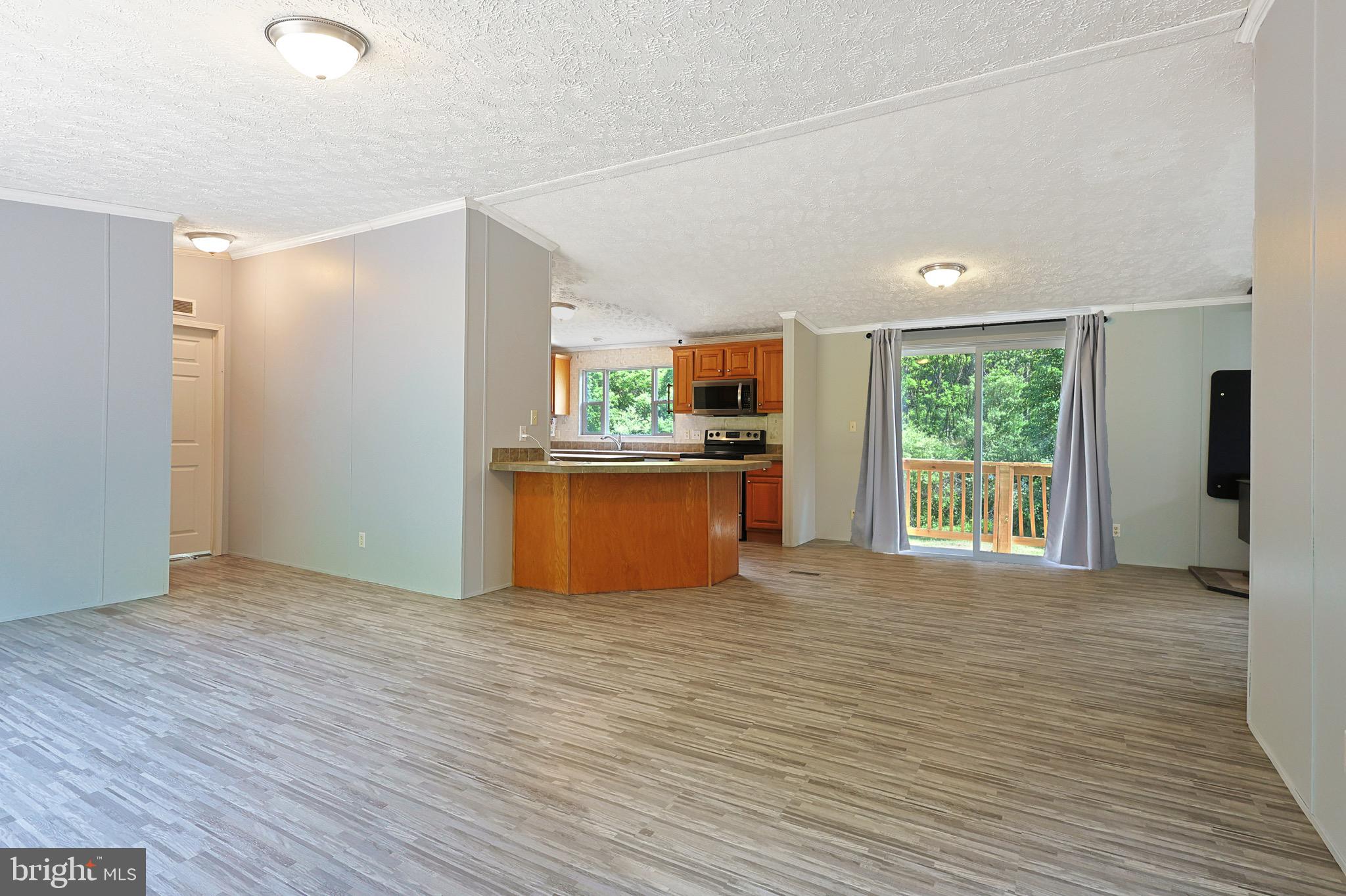 QUAKER WOODS - Residential