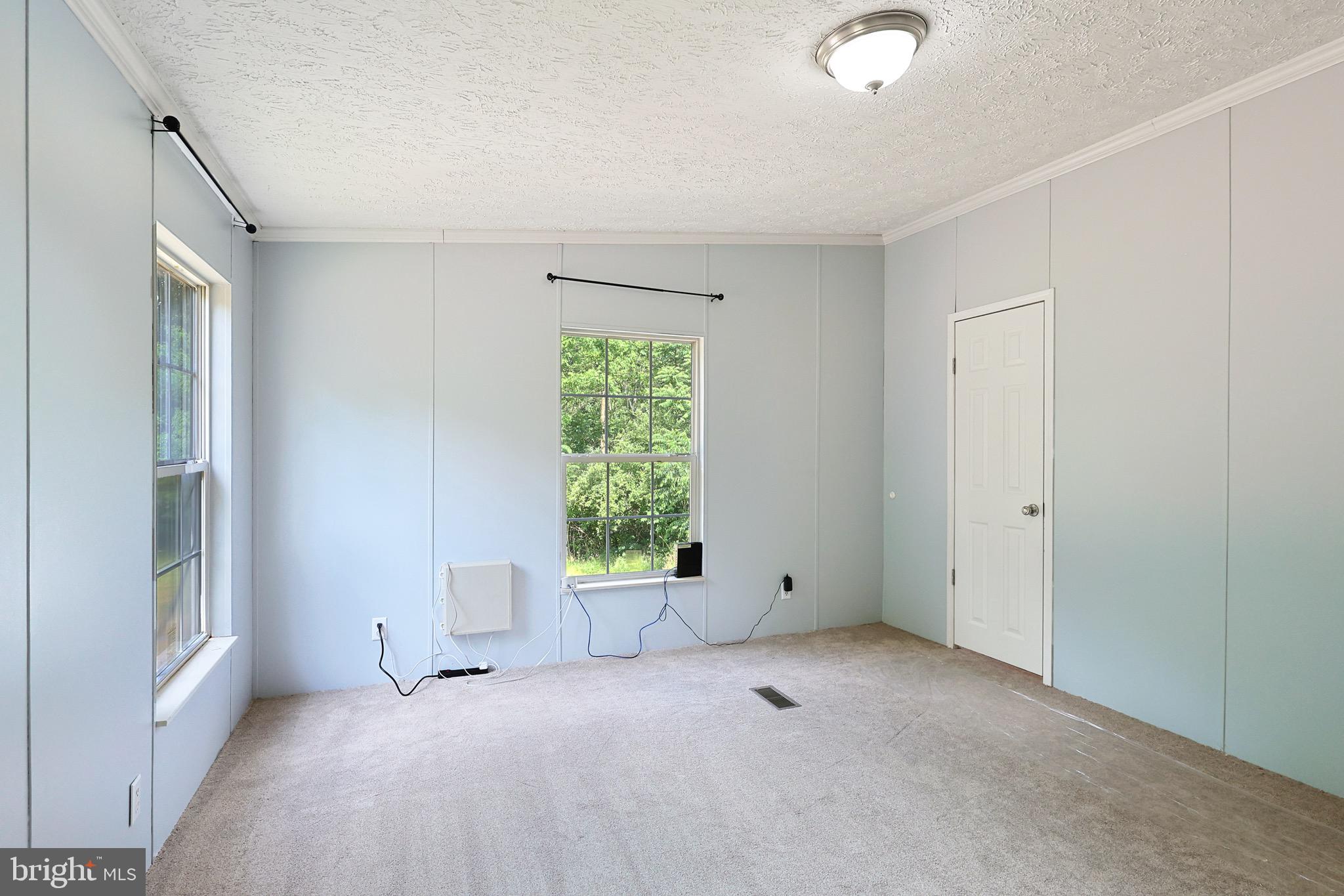 QUAKER WOODS - Residential