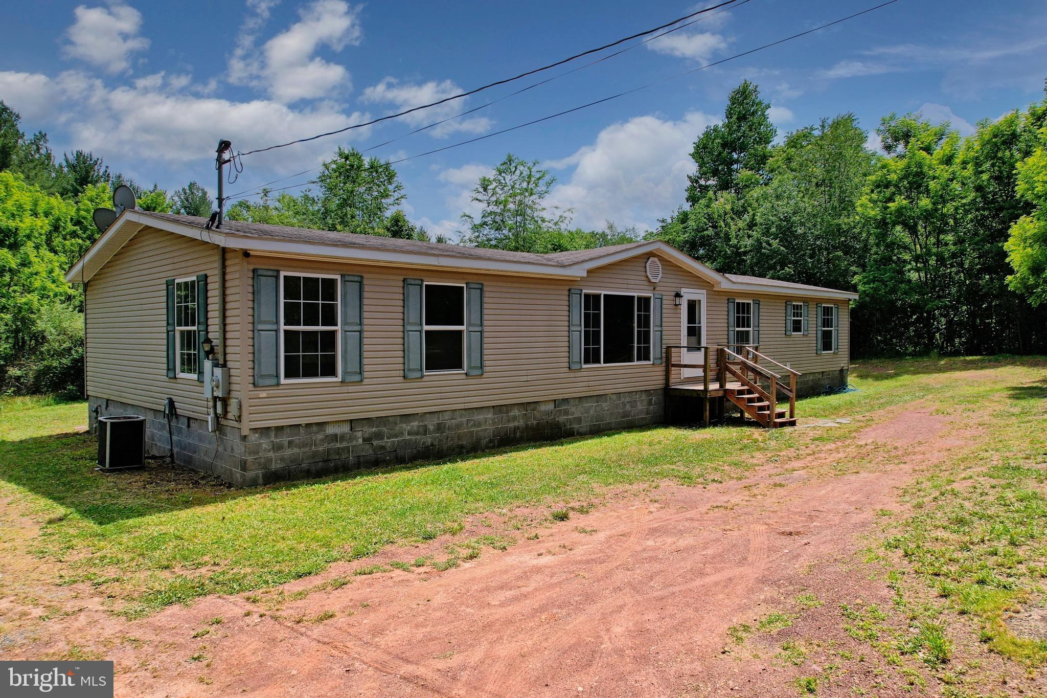 QUAKER WOODS - Residential