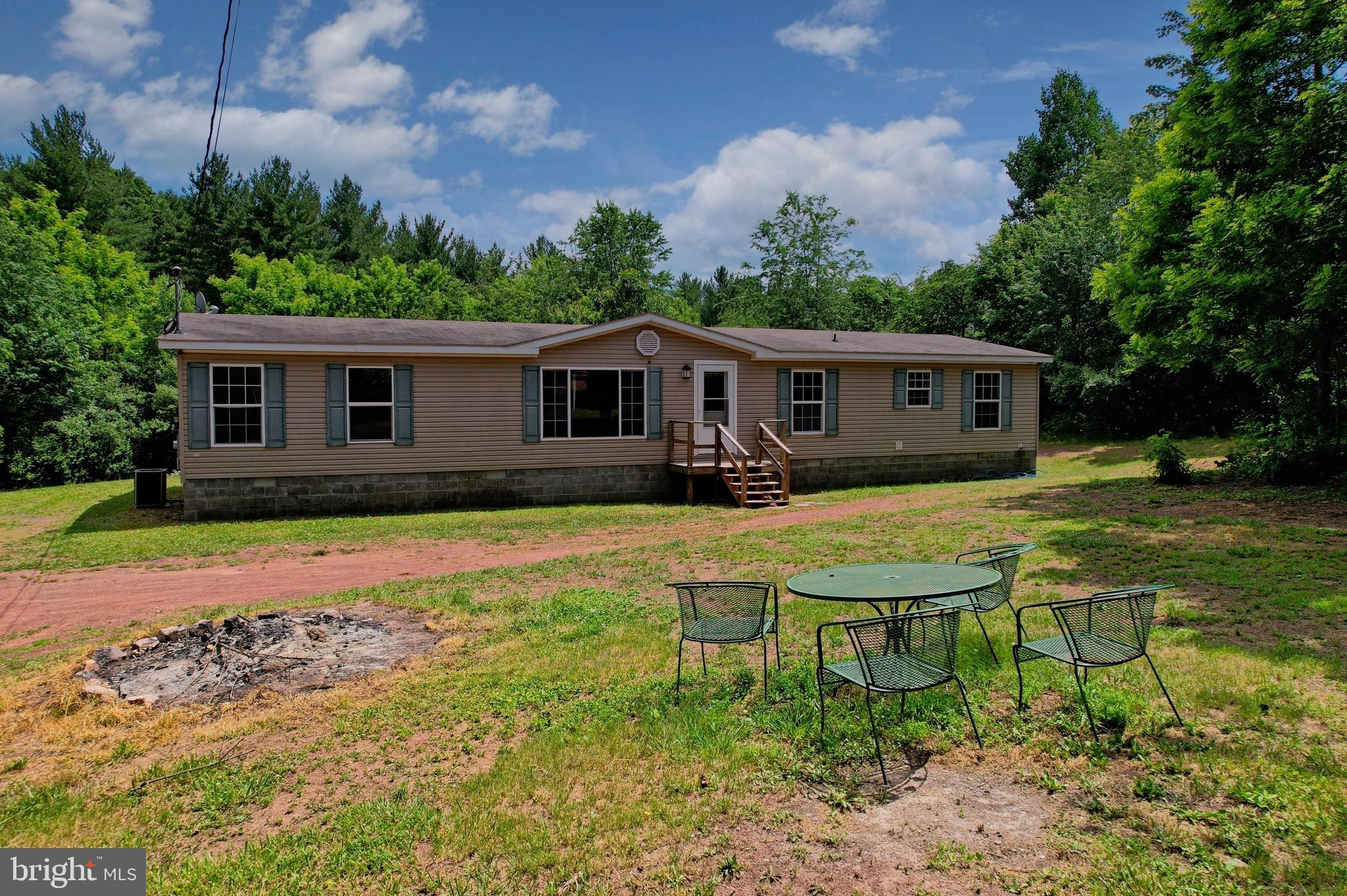 QUAKER WOODS - Residential