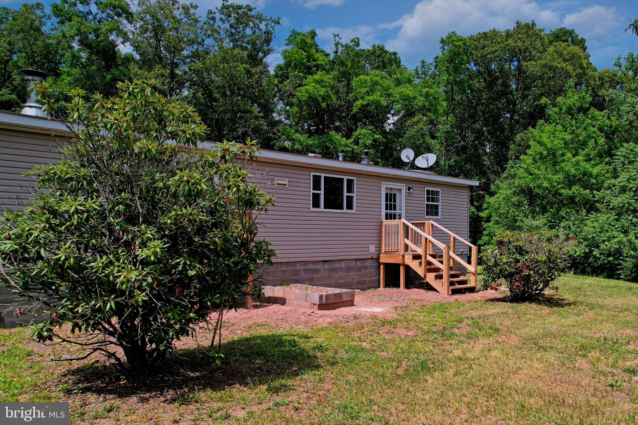 QUAKER WOODS - Residential