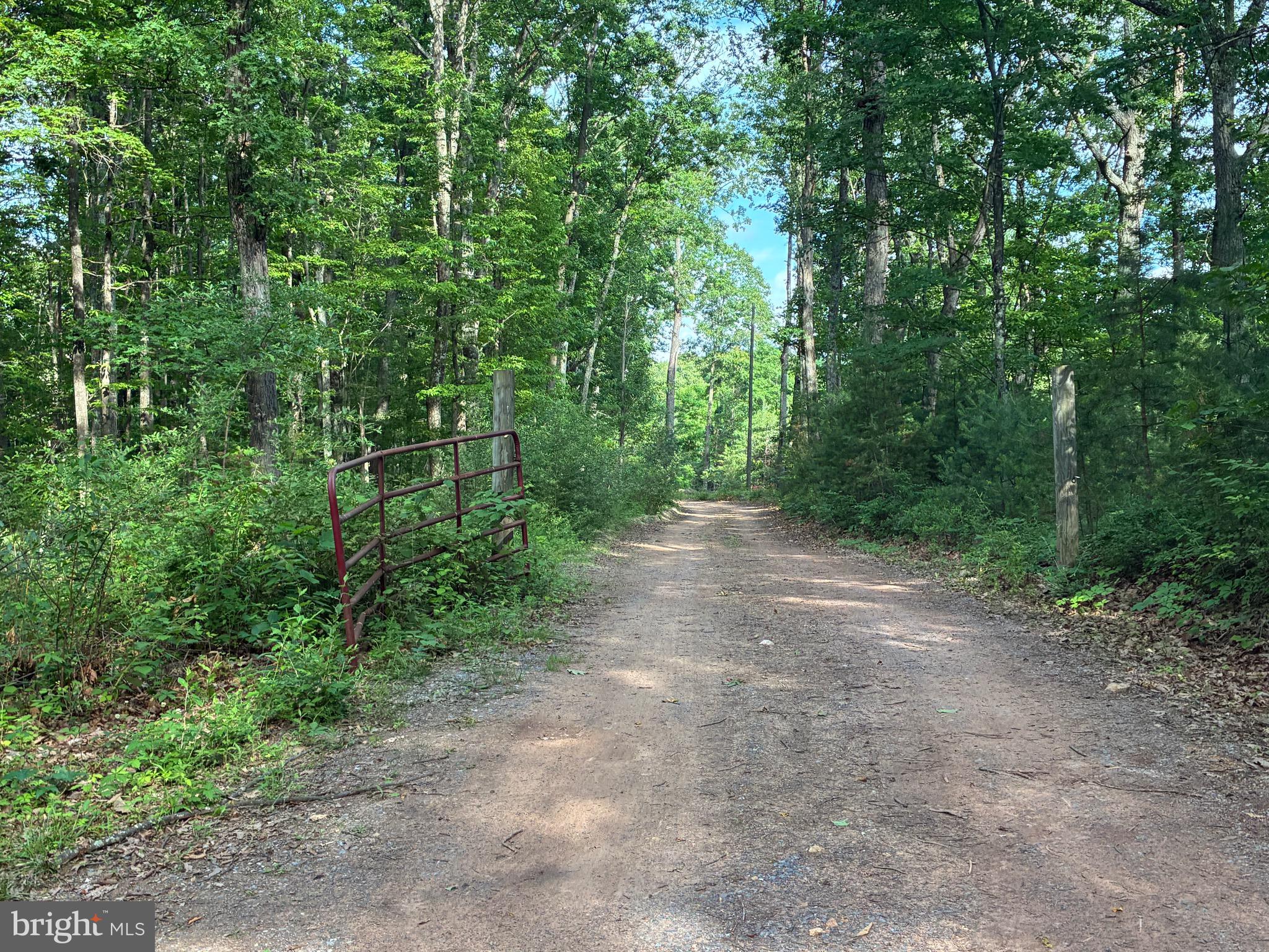 QUAKER WOODS - Residential
