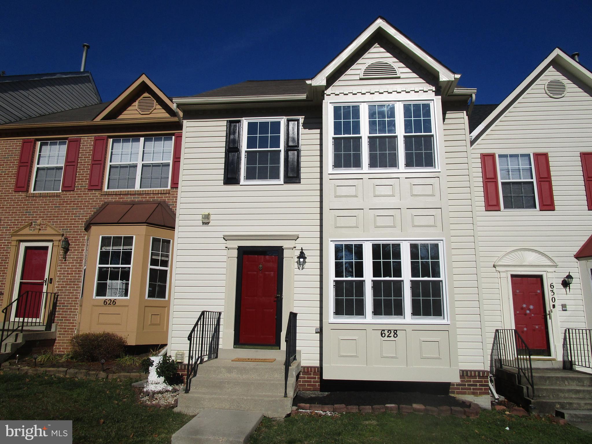 UPDATED AND READY TO GO!  RARELY AVAILABLE  SPACIOUS  THREE LEVEL TOWNHOME WITH VAULTED CEILINGS.  UPDATES INCLUDE NEW MODERN KITCHEN WITH WOLF SOFT DOOR CABINETRY, GRANITE COUNTERS, NEW STAINLESS APPLIANCES, NEW LUXUARY VINYL PLANK FLOORING ON FIRST LEVEL, NEW ENERGY EFFICIENT WINDOWS,    SUN FILLED LIVING ROOM WITH VAULTED CEILINGS, COZY FIREPLACE AND  PATIO DOORS LEADING  TO   LARGE COMPOSITE DECK TO ENTERTAIN IN SUMMER,  NEW CARPERT ON UPPER LEVEL THAT FEATURES VAULTED PRIMARY BEDROOM WITH TONS OF NATURAL LIGHT. PRIMARY BATHROOM WITH DOUBLE SINKS, FINIISHED LOWER LEVEL WITH WALKOUT TO BACK FENCED AREA.  ASSIGNED PARKING IN FRONT, GREAT COMMUNITY AMENITIES INCLUDE CLUB HOUSE AND OUTDOOR POOL.  EASY ACCESS TO 495, CONVENIENT SHOPPING AT LARGO PLAZA WITH TARGET, GIANT FOOD AND MORE!  ENJOY WALKING TRAILS AT WATKINS REGIONAL PARK AROUND THE CORNER.  CALL JOHN FOR SHOWING