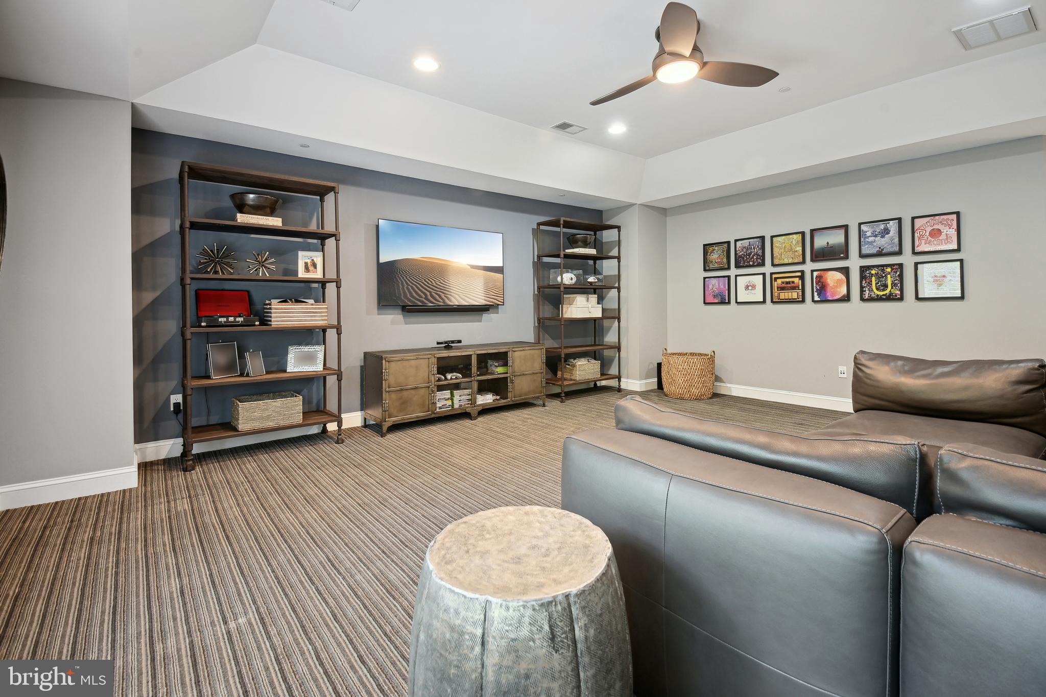 KENTSDALE ESTATES - Residential