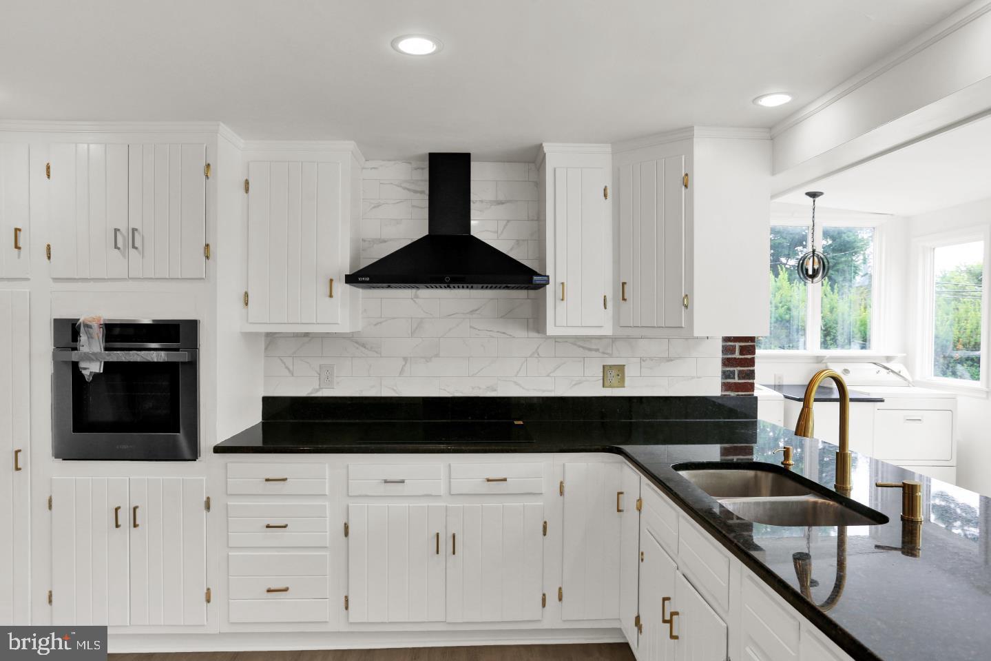RIVERVIEW PARK - Residential