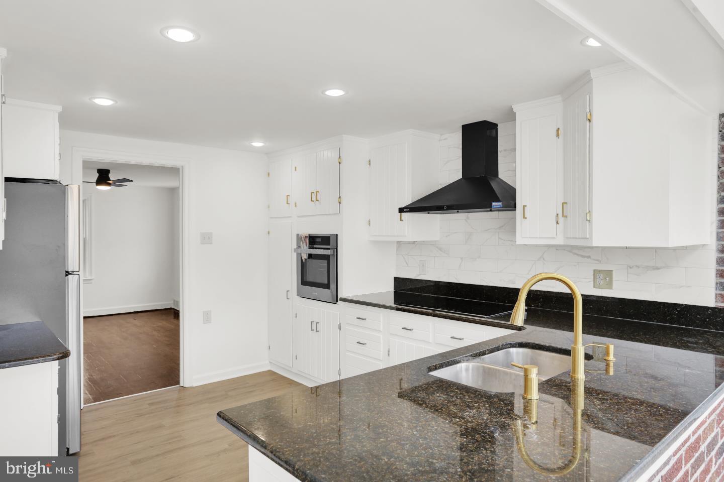 RIVERVIEW PARK - Residential