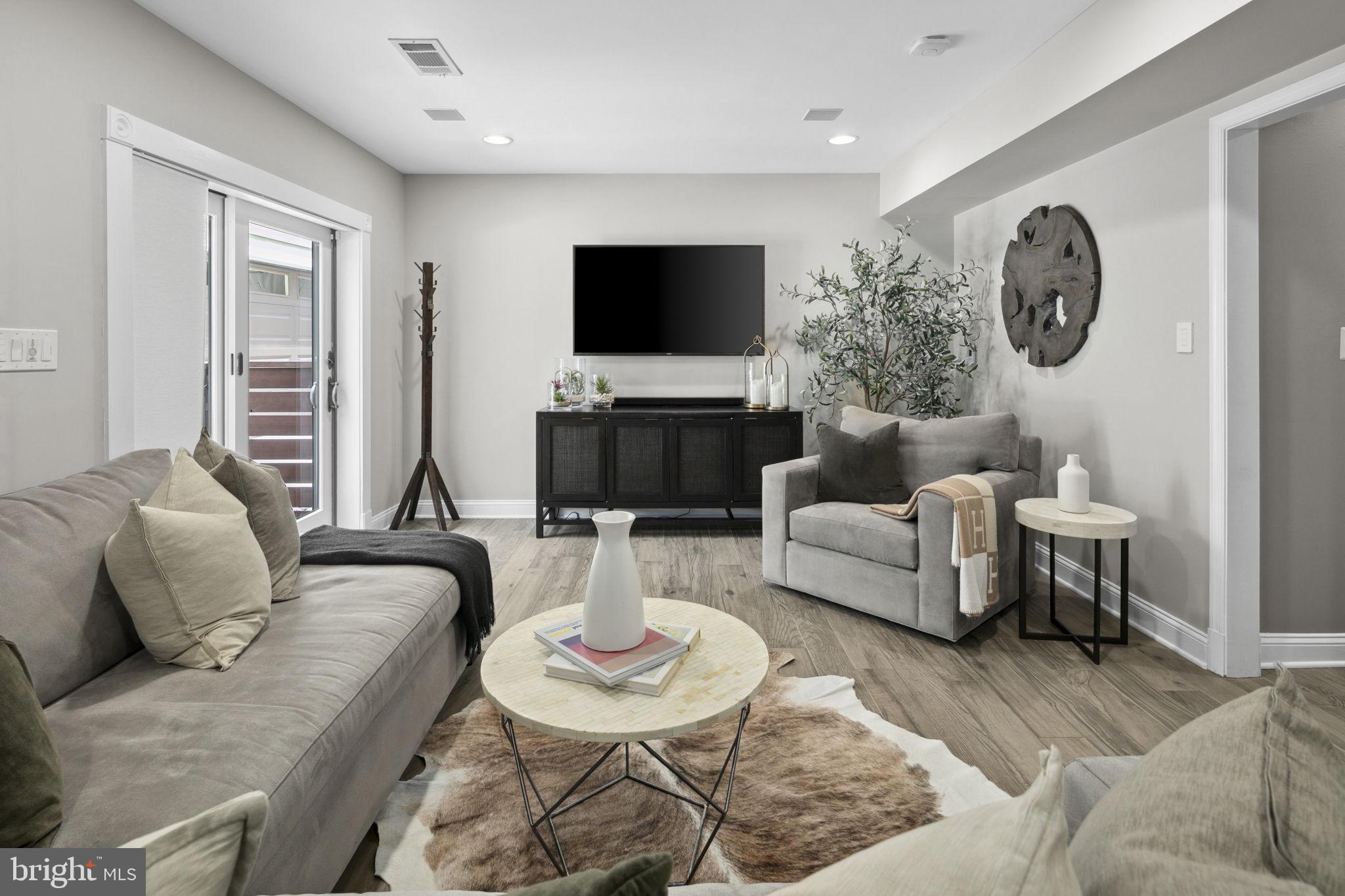 MILBURN TERRACE - Residential