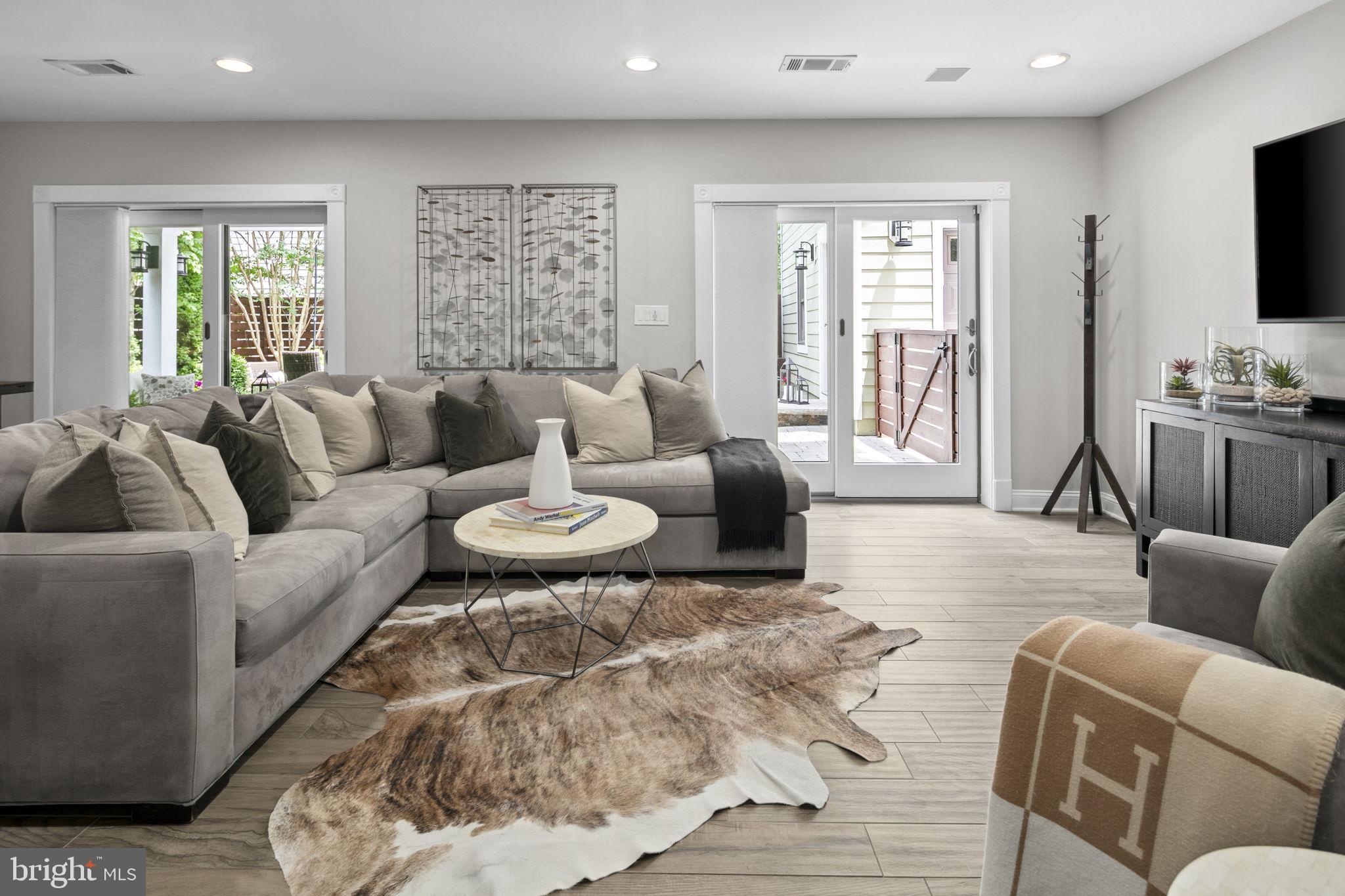 MILBURN TERRACE - Residential