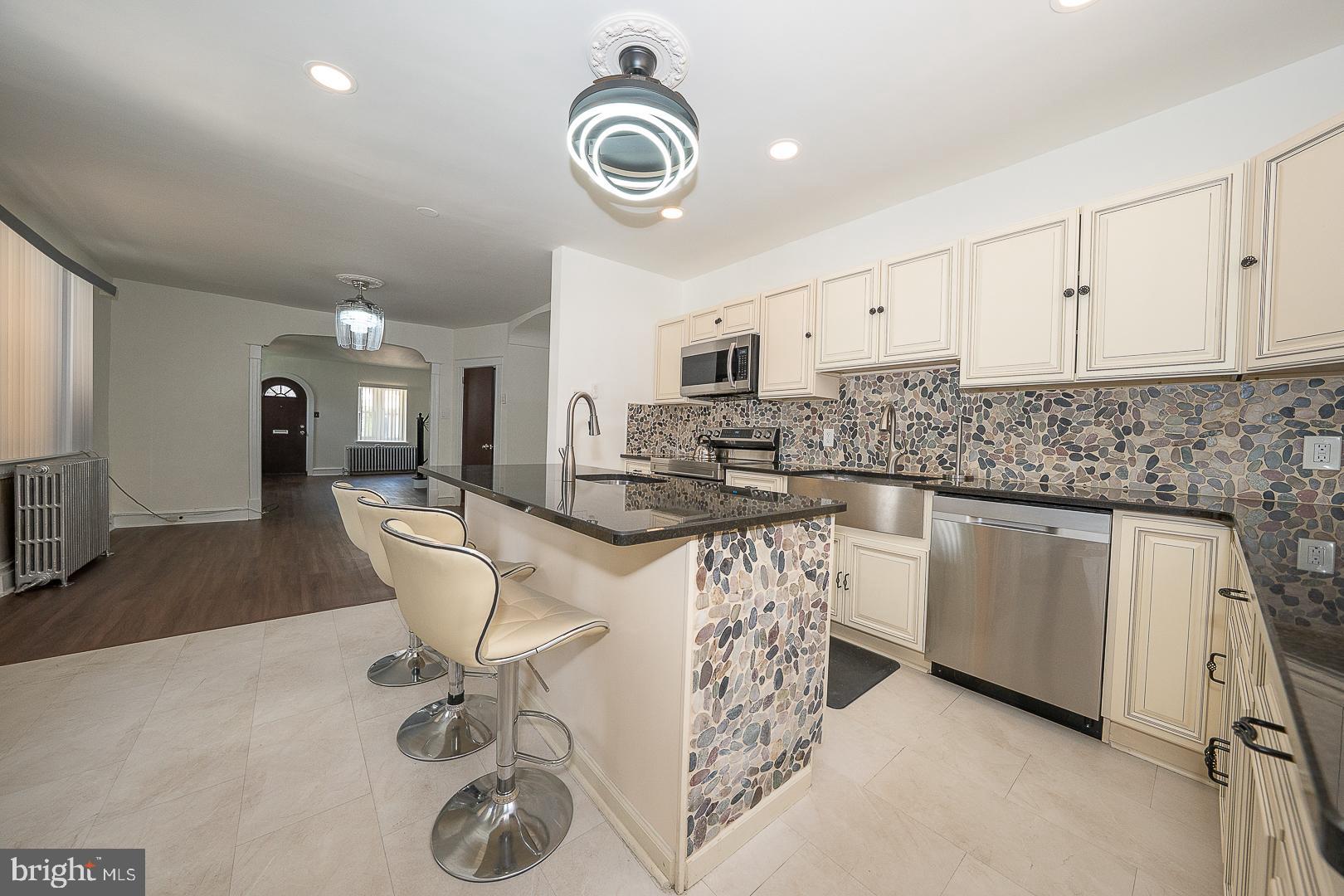 GERMANTOWN (EAST) - Residential