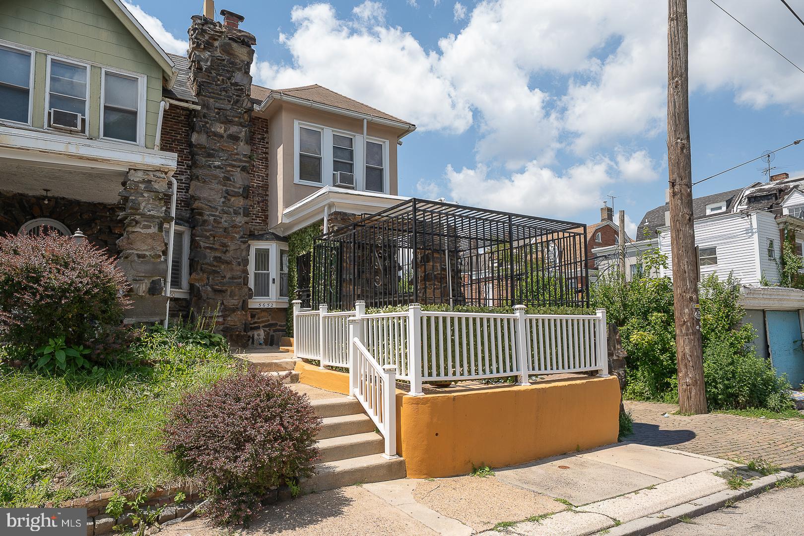 GERMANTOWN (EAST) - Residential