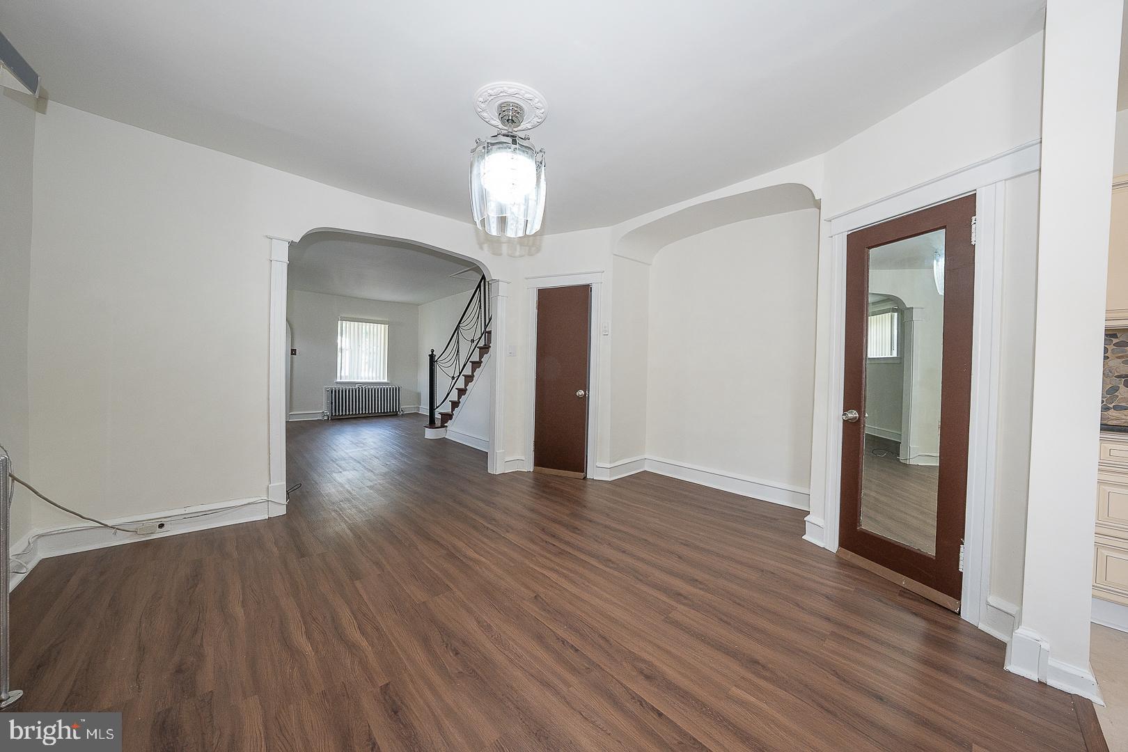 GERMANTOWN (EAST) - Residential
