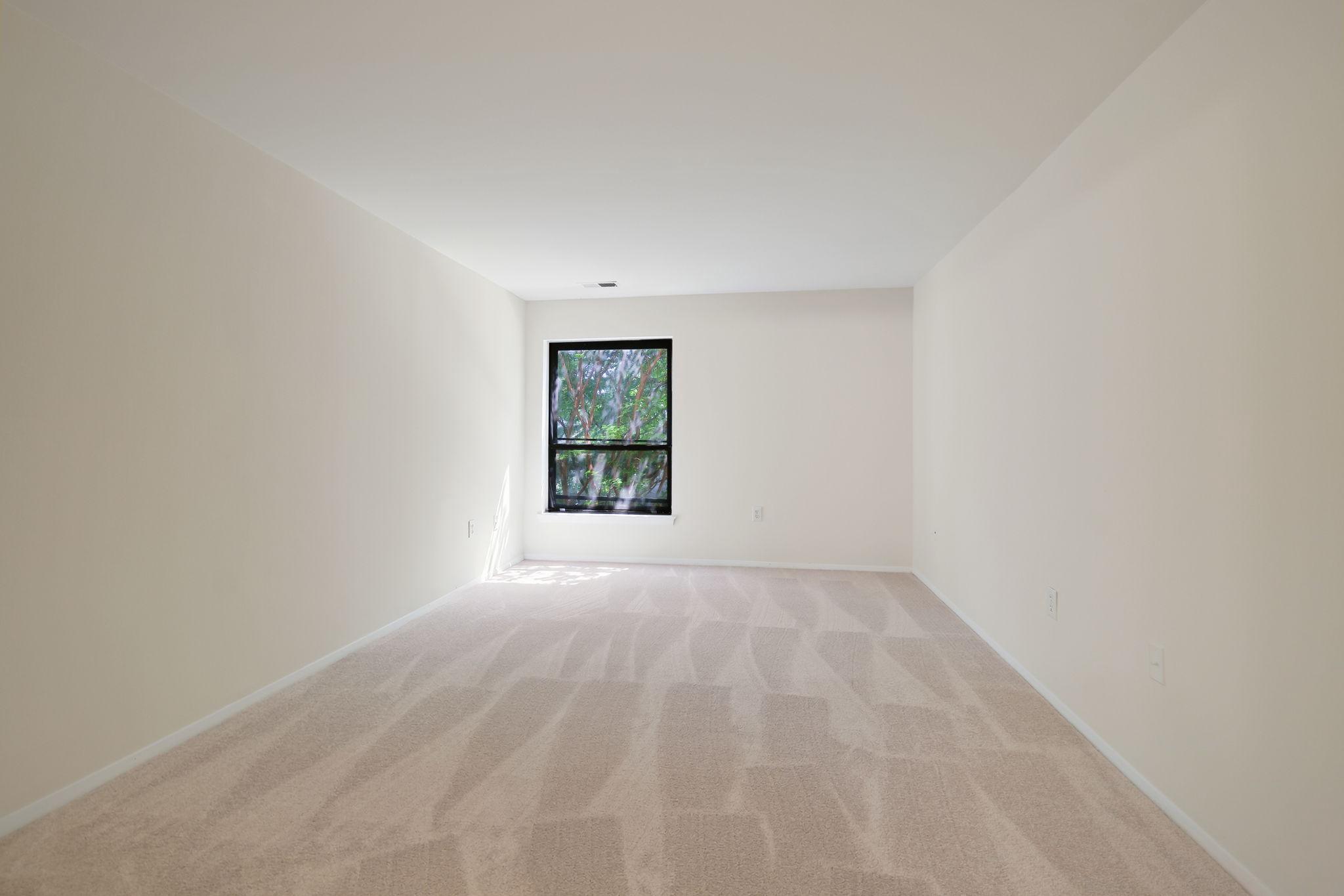 HYDE PARK - Residential