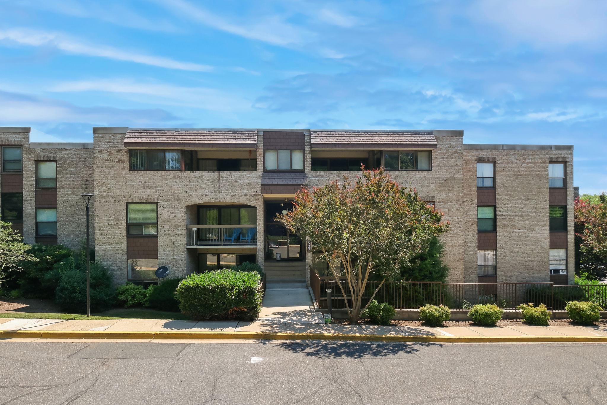 Spacious 3-bedroom condo in desirable Hyde Park Condominiums! FRESHLY PAINTED throughout with NEW CARPET and a NEW HVAC SYSTEM installed in JUNE 2026, this move-in-ready home offers comfortable living and excellent community amenities.
The kitchen features a breakfast area, while the living room opens to a private balcony overlooking peaceful green space. A dining area provides the perfect setting for everyday meals or entertaining. The primary suite includes two closets and a private bath, and the convenience of an in-unit washer and dryer adds to the home's appeal. The condo fee includes water and access to outstanding community amenities, including an outdoor pool, tennis courts, playgrounds, secure building entry, common grounds,and ample parking. Ideally located near major commuter routes, shopping, restaurants, schools, and public transportation, this home offers both convenience and value. Don't miss this wonderful opportunity to own this condo in a great location!