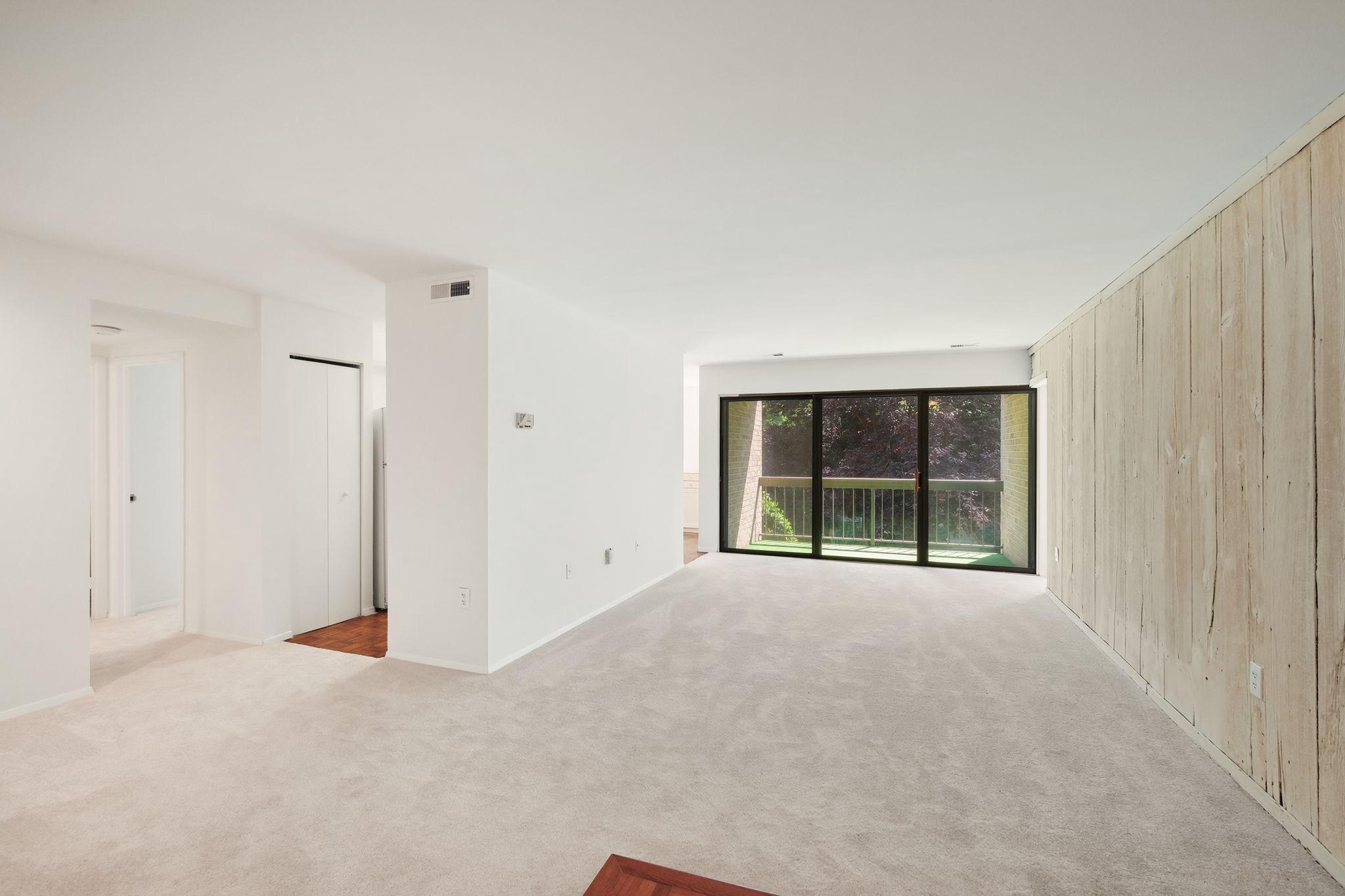 HYDE PARK - Residential