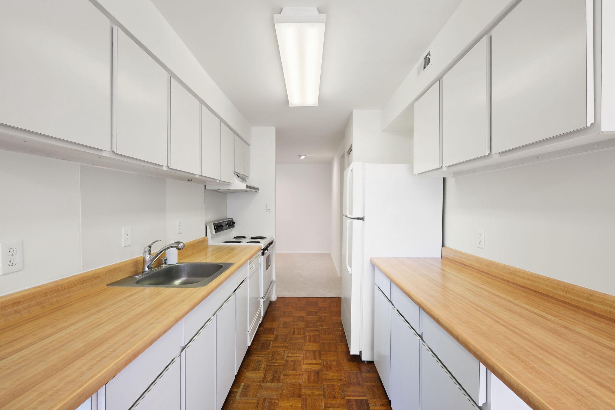HYDE PARK - Residential