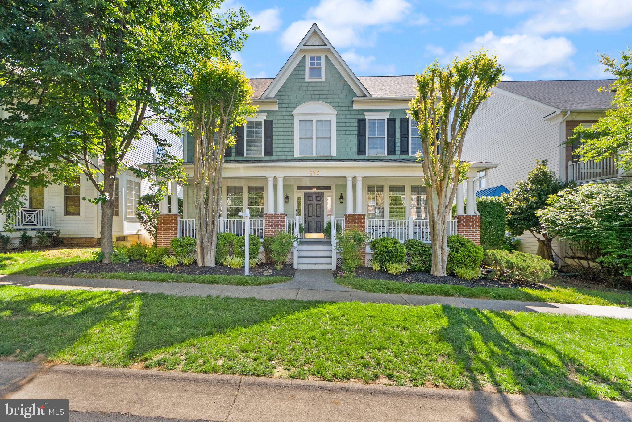 THE VILLAGE CASE - Residential