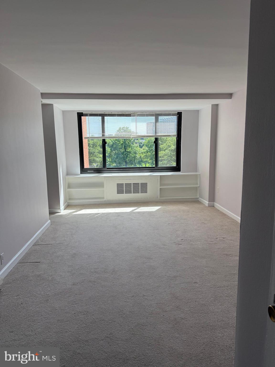 RIVER PLACE - Residential Lease