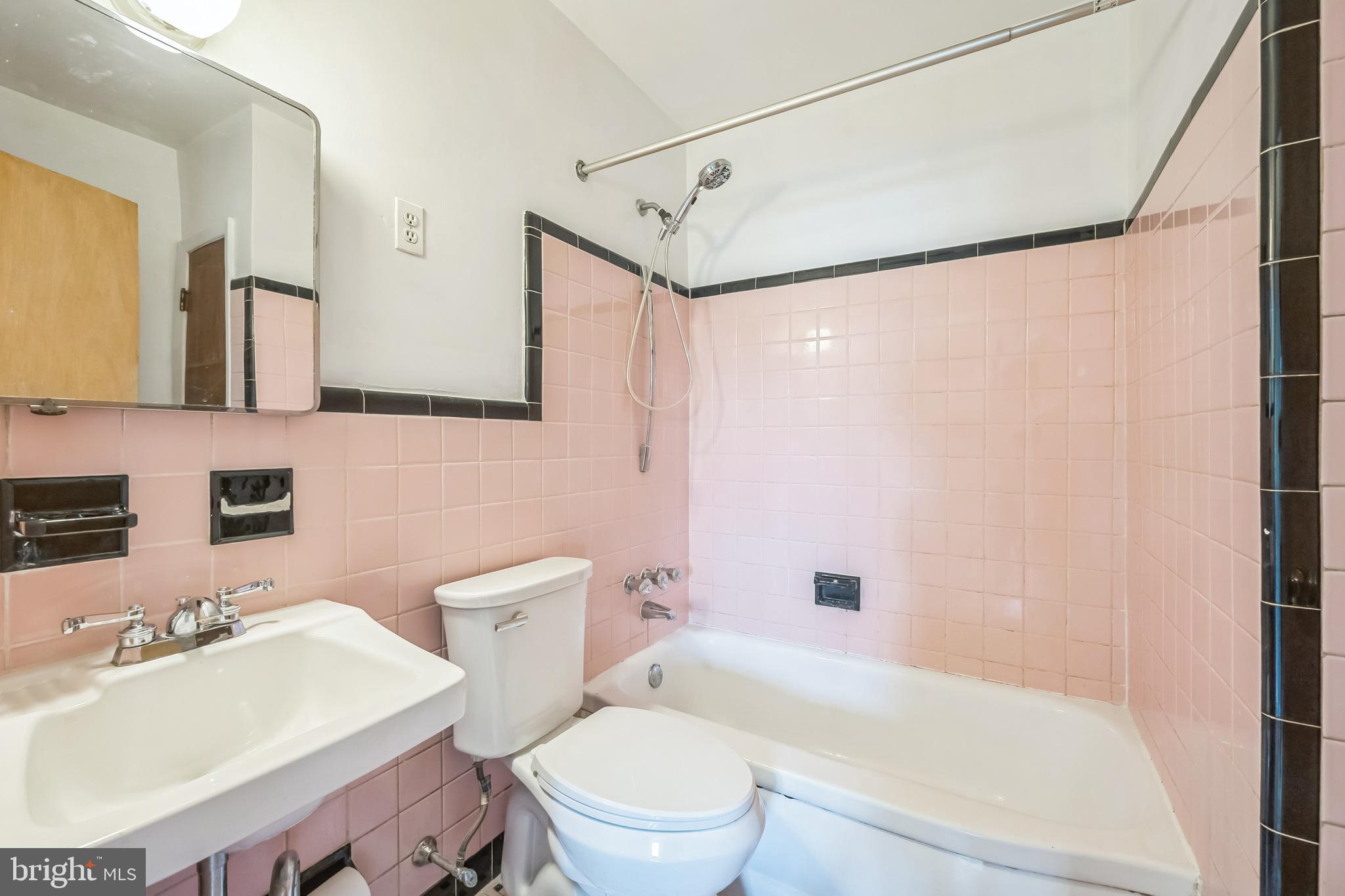 CONSHOHOCKEN - Residential