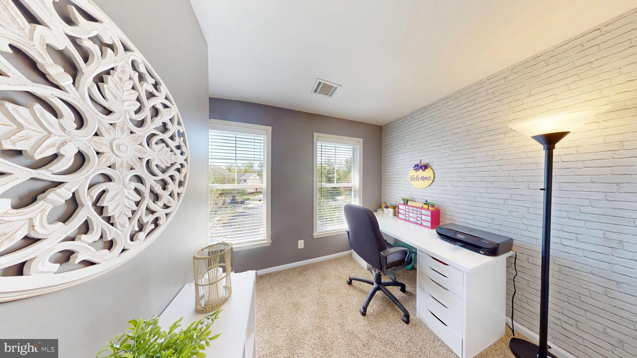 SIGNATURE AT BROADLANDS - Residential