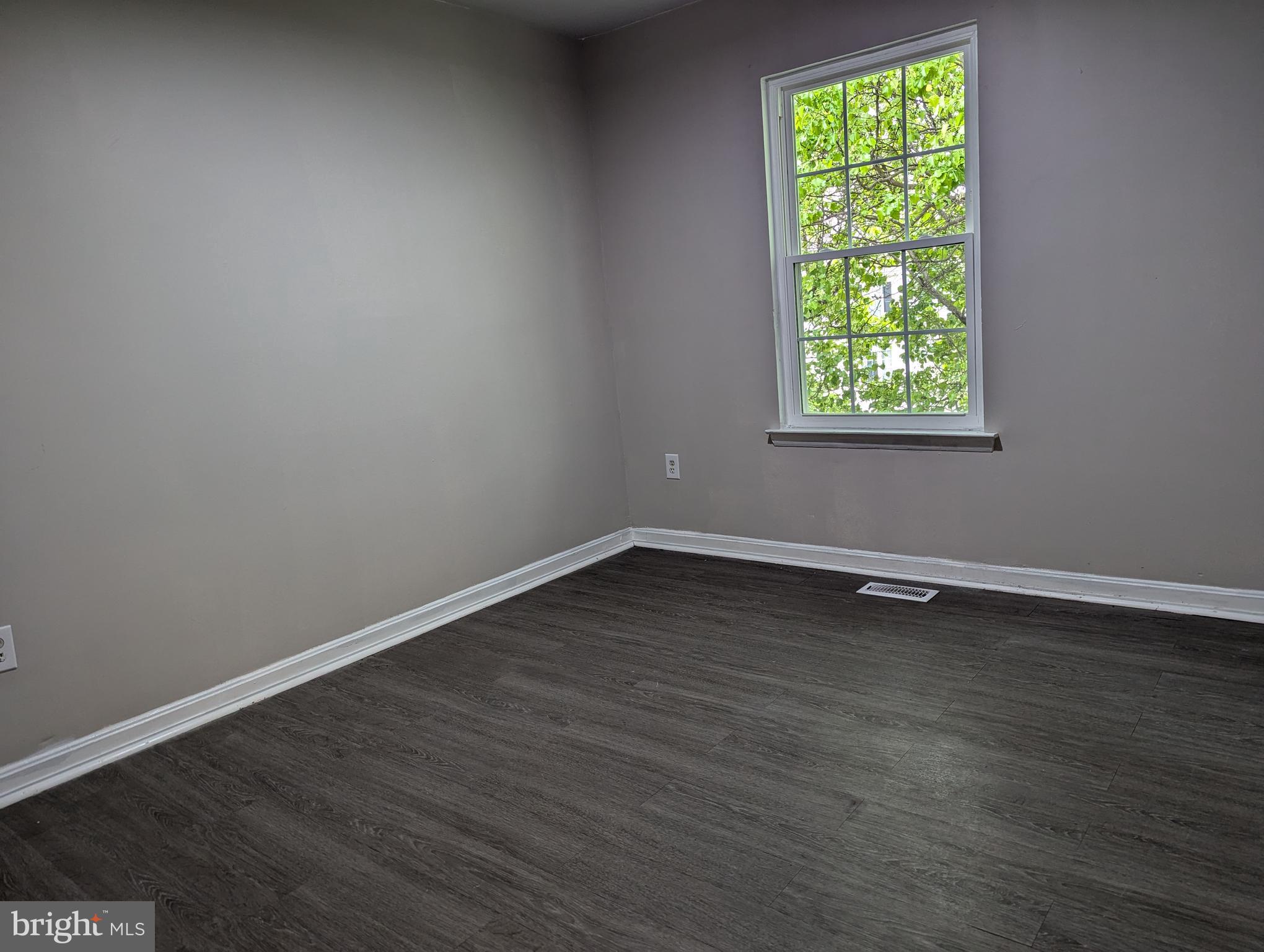 BROOKSQUARE - Residential Lease