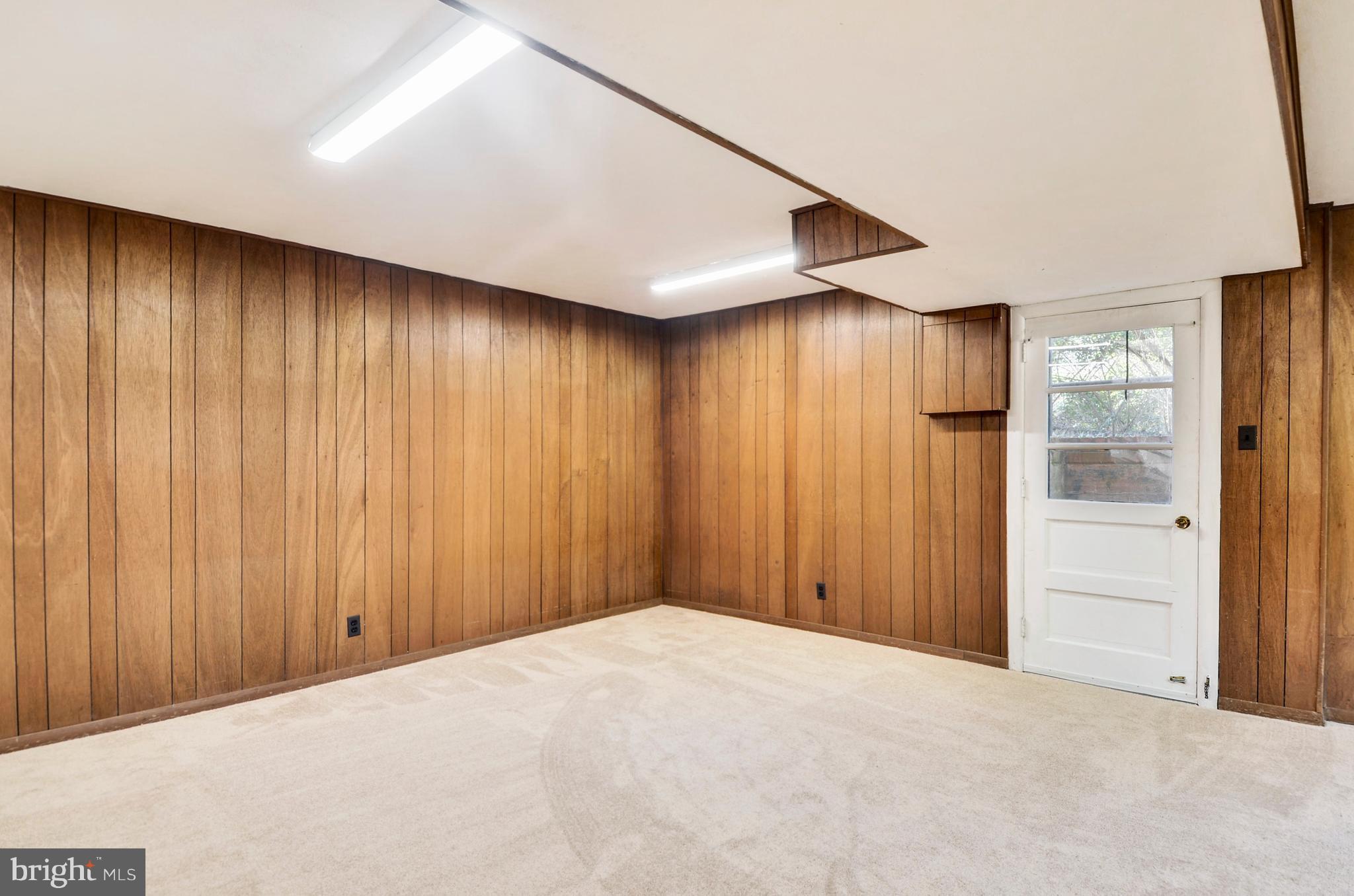 KEMP MILL ESTATES - Residential