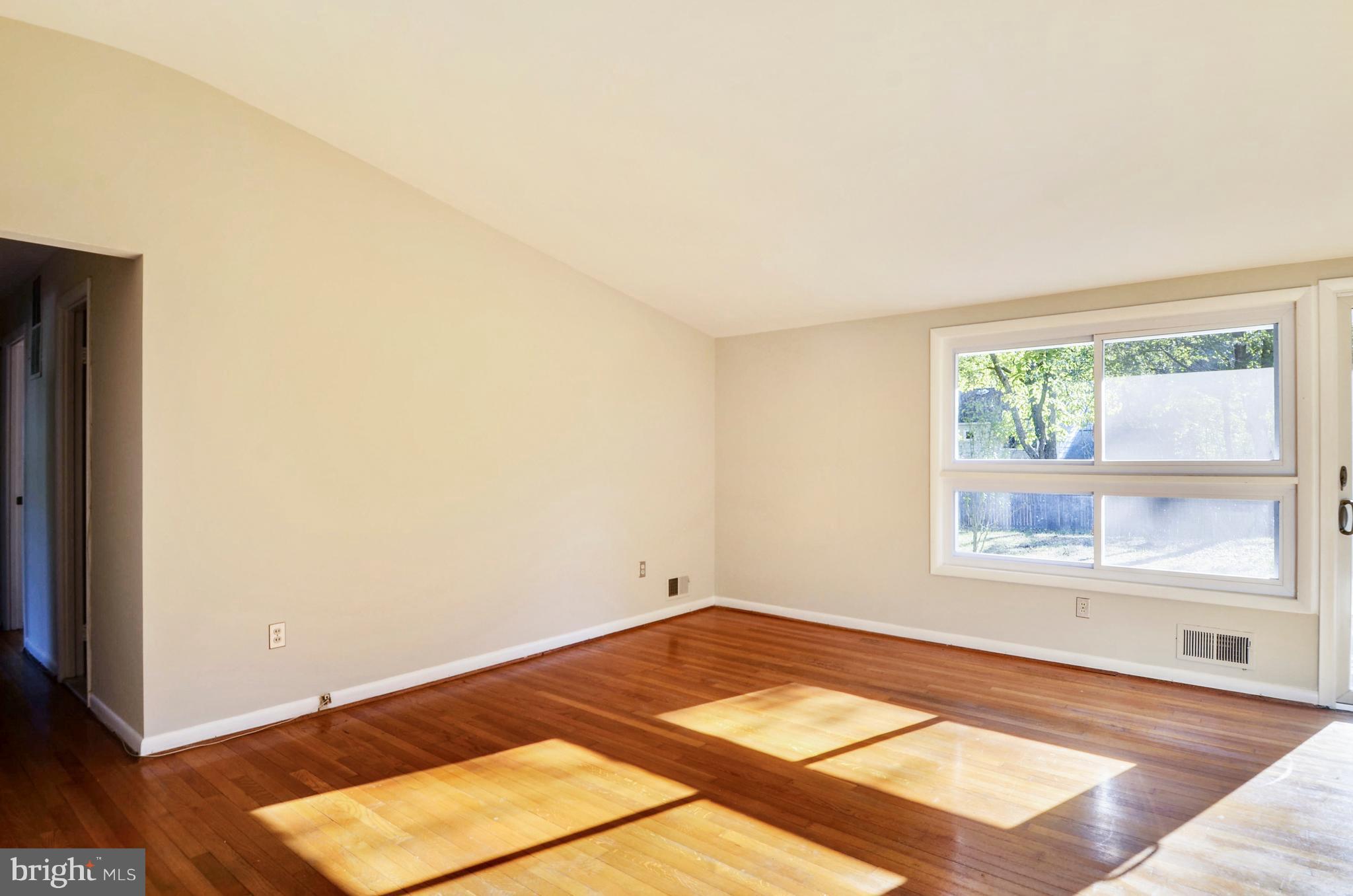 KEMP MILL ESTATES - Residential