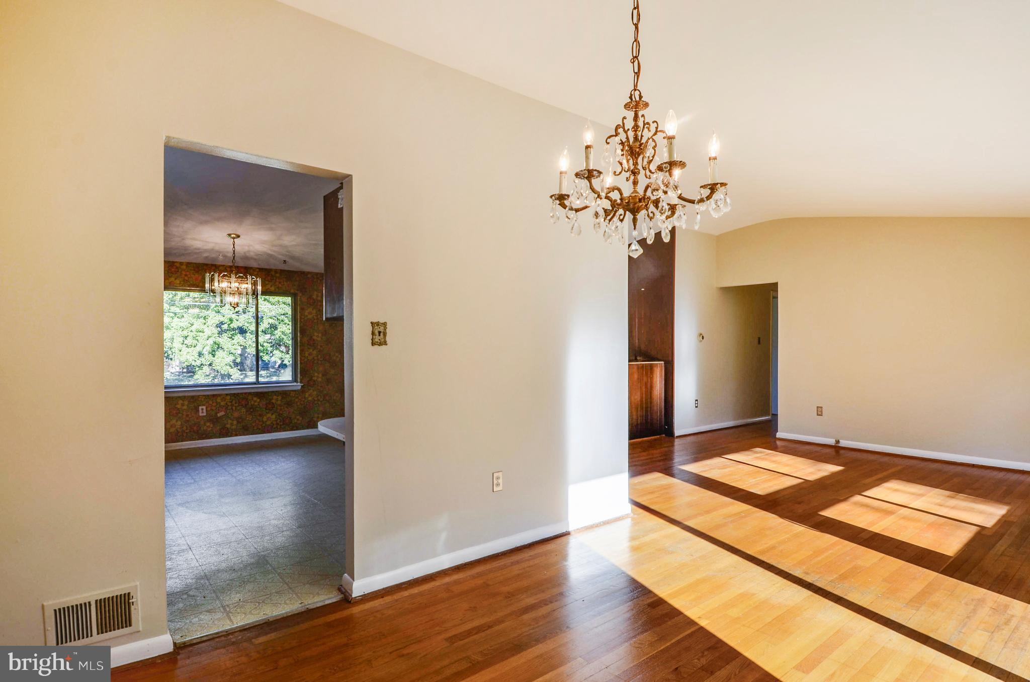 KEMP MILL ESTATES - Residential