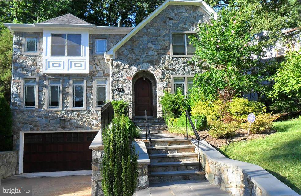 WOODHAVEN - Residential