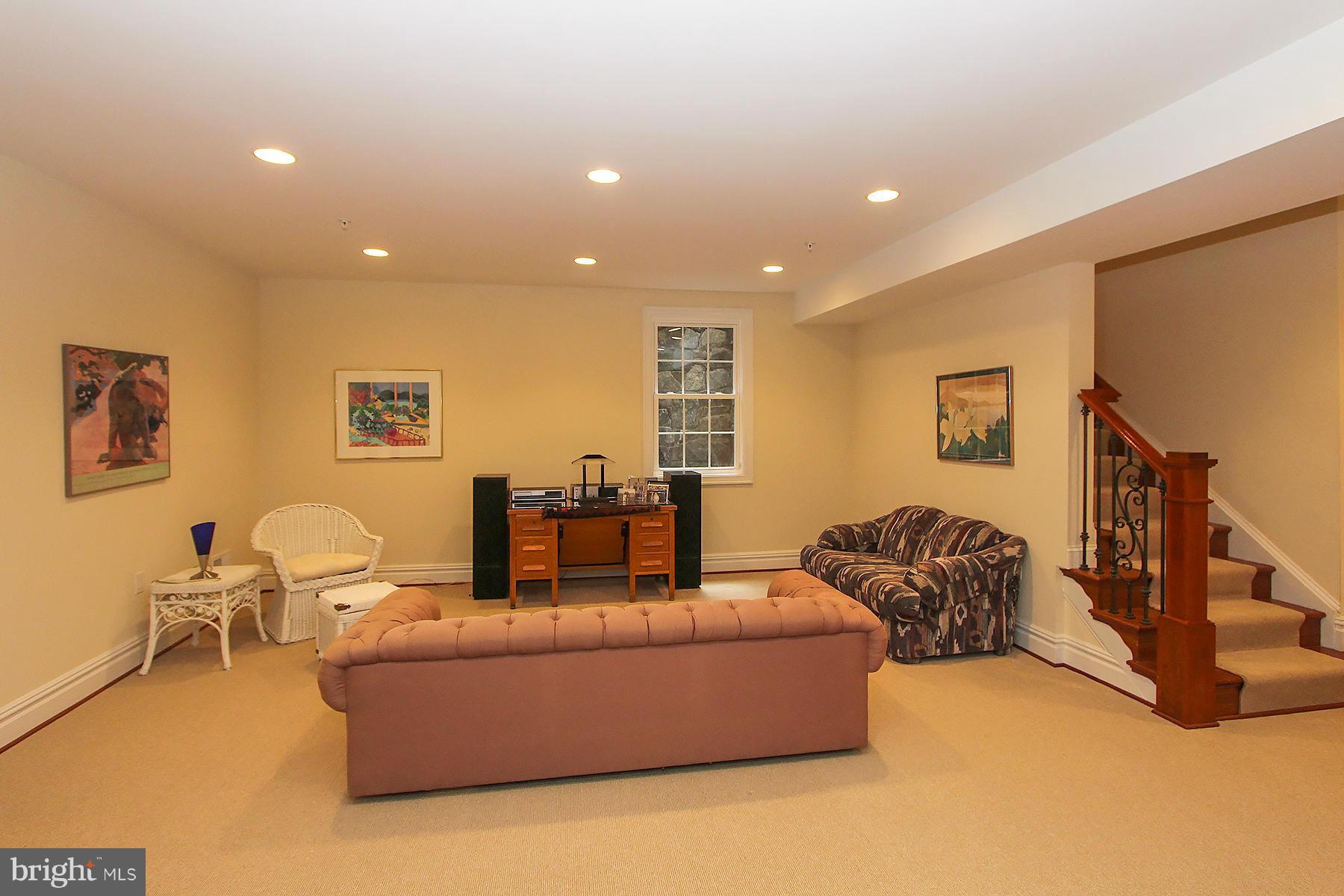 WOODHAVEN - Residential