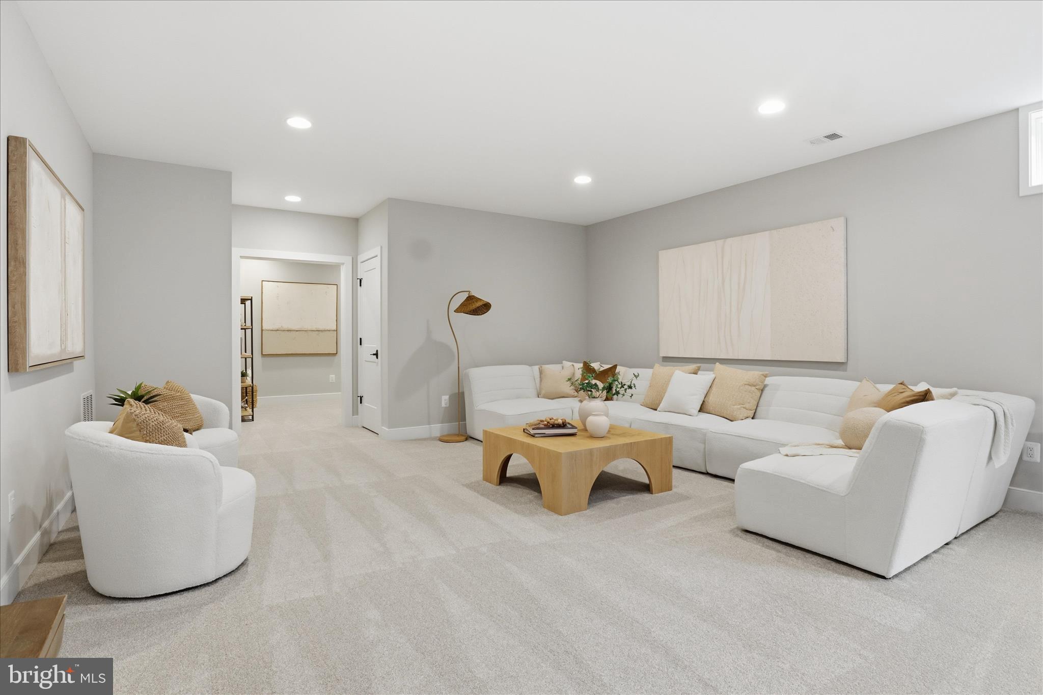 VIENNA WOODS - Residential