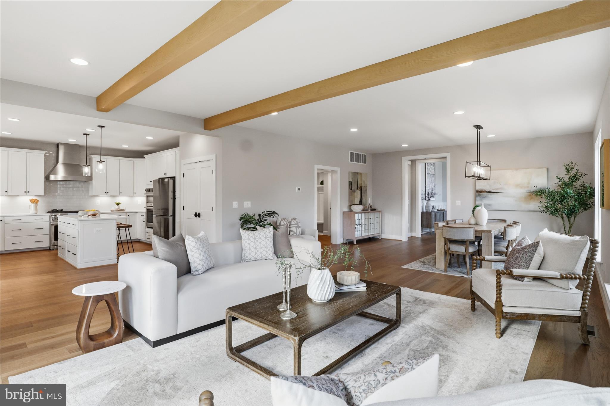 VIENNA WOODS - Residential