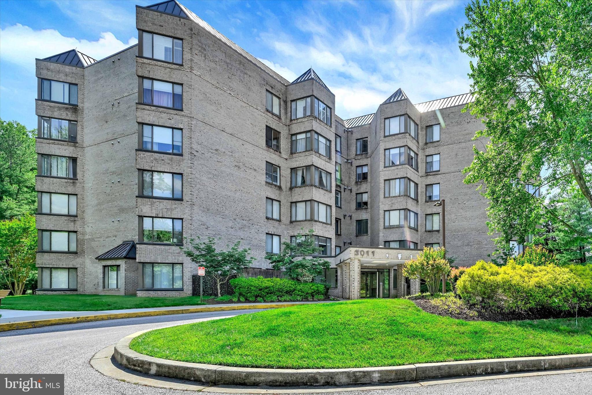 THE TOWERS - Residential
