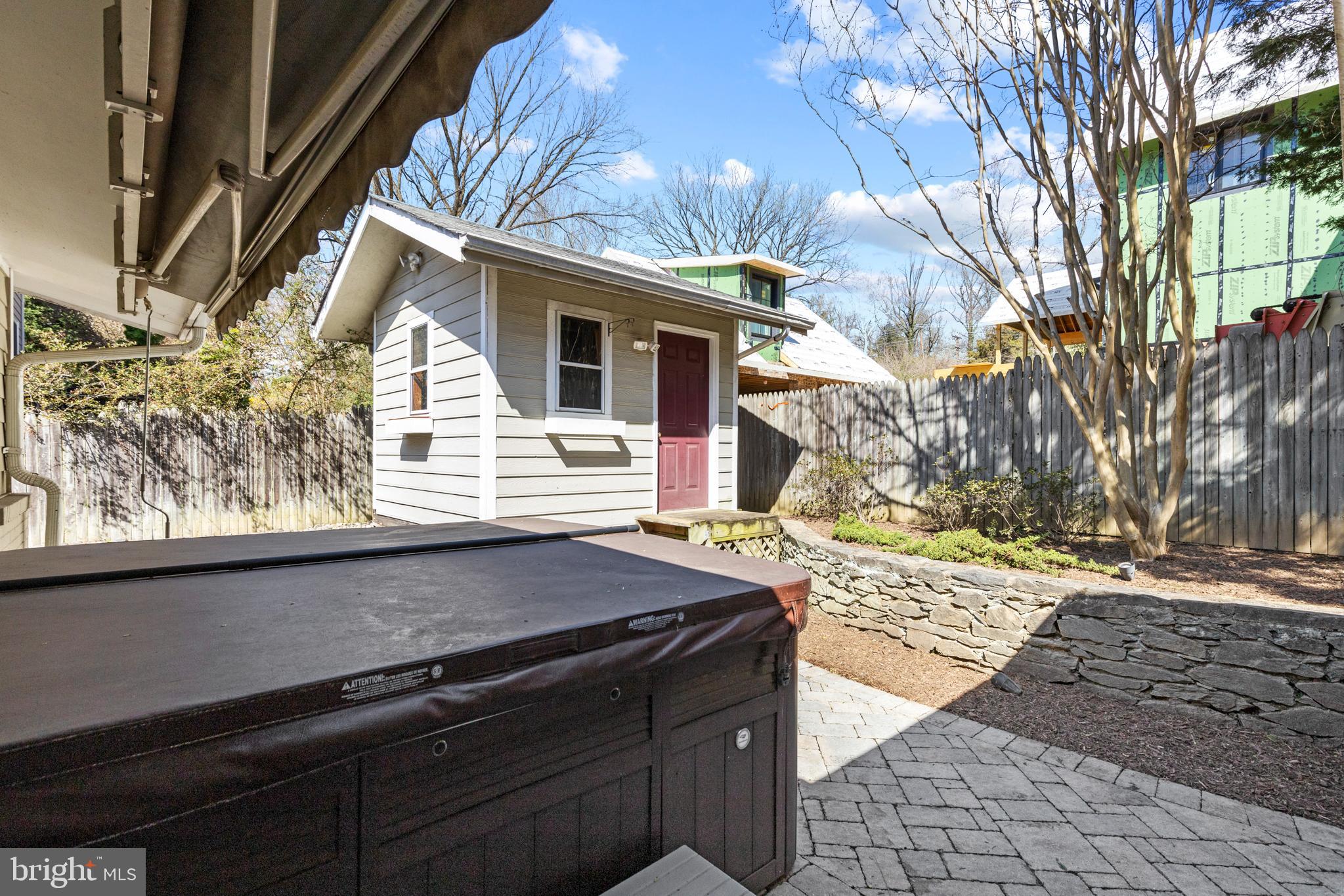 CABIN JOHN PARK - Residential