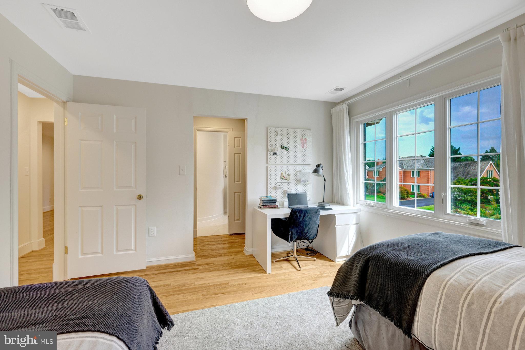 EVERMAY - Residential