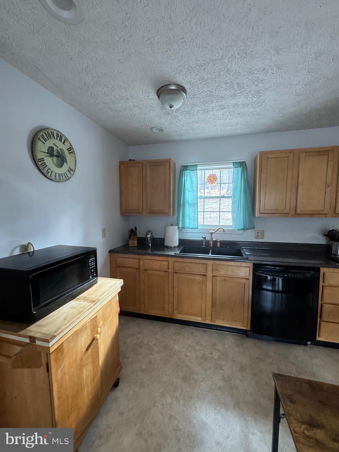 TROUT POND PROPERTY OWNERS ASSOCIATION - Residential Lease